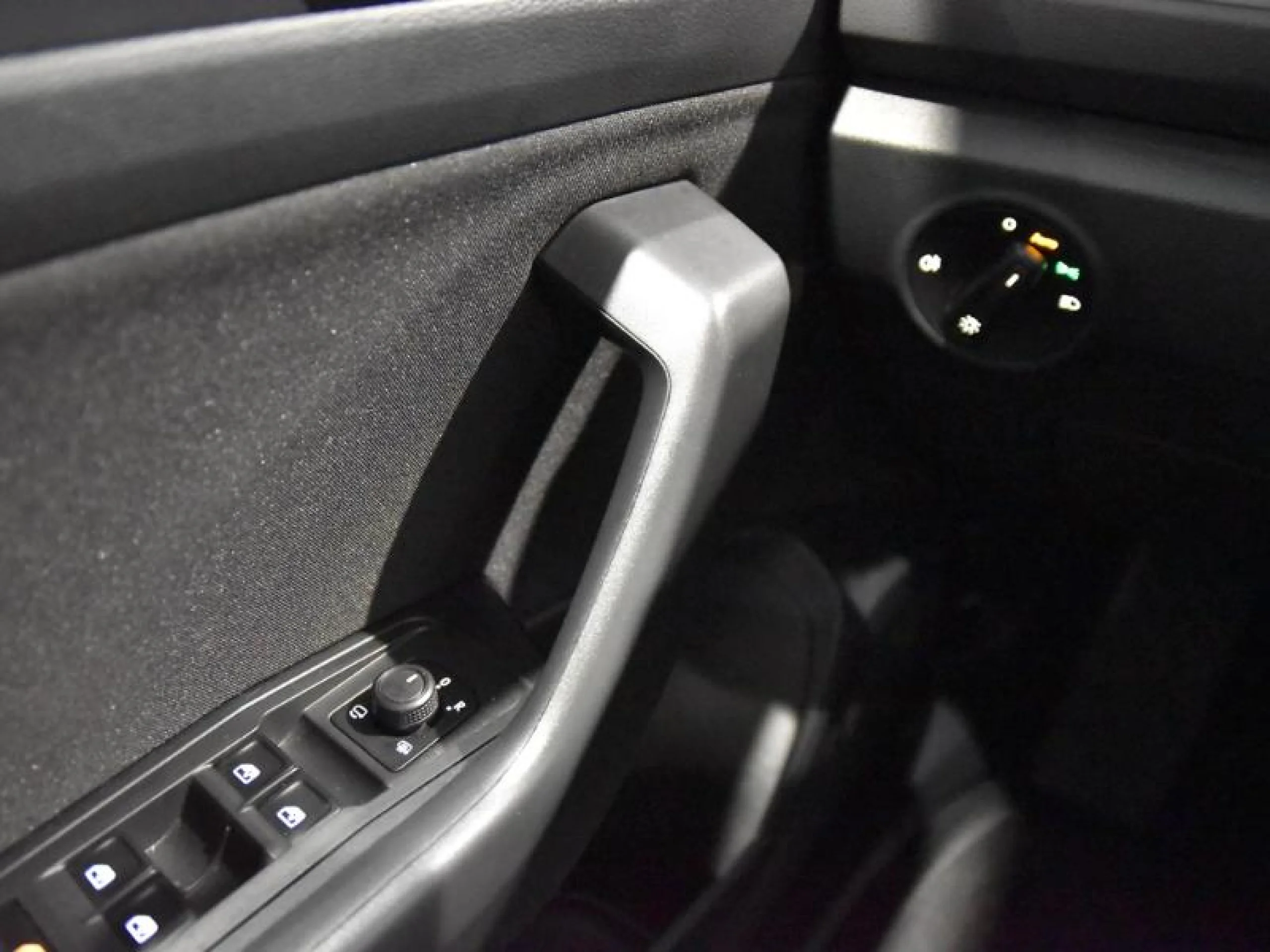 VOLKSWAGEN T ROC LIFE 2.0 TDI 110KW (150CV) DSG - Foto 15