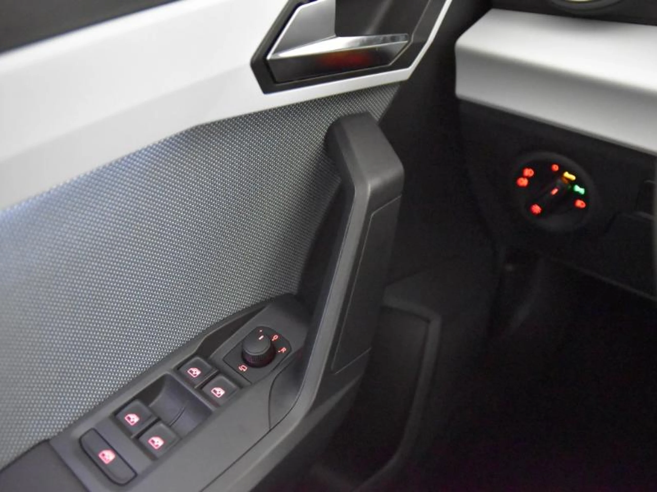 SEAT IBIZA 1.0 TSI 85KW (115CV) SPECIAL EDITION - Foto 14