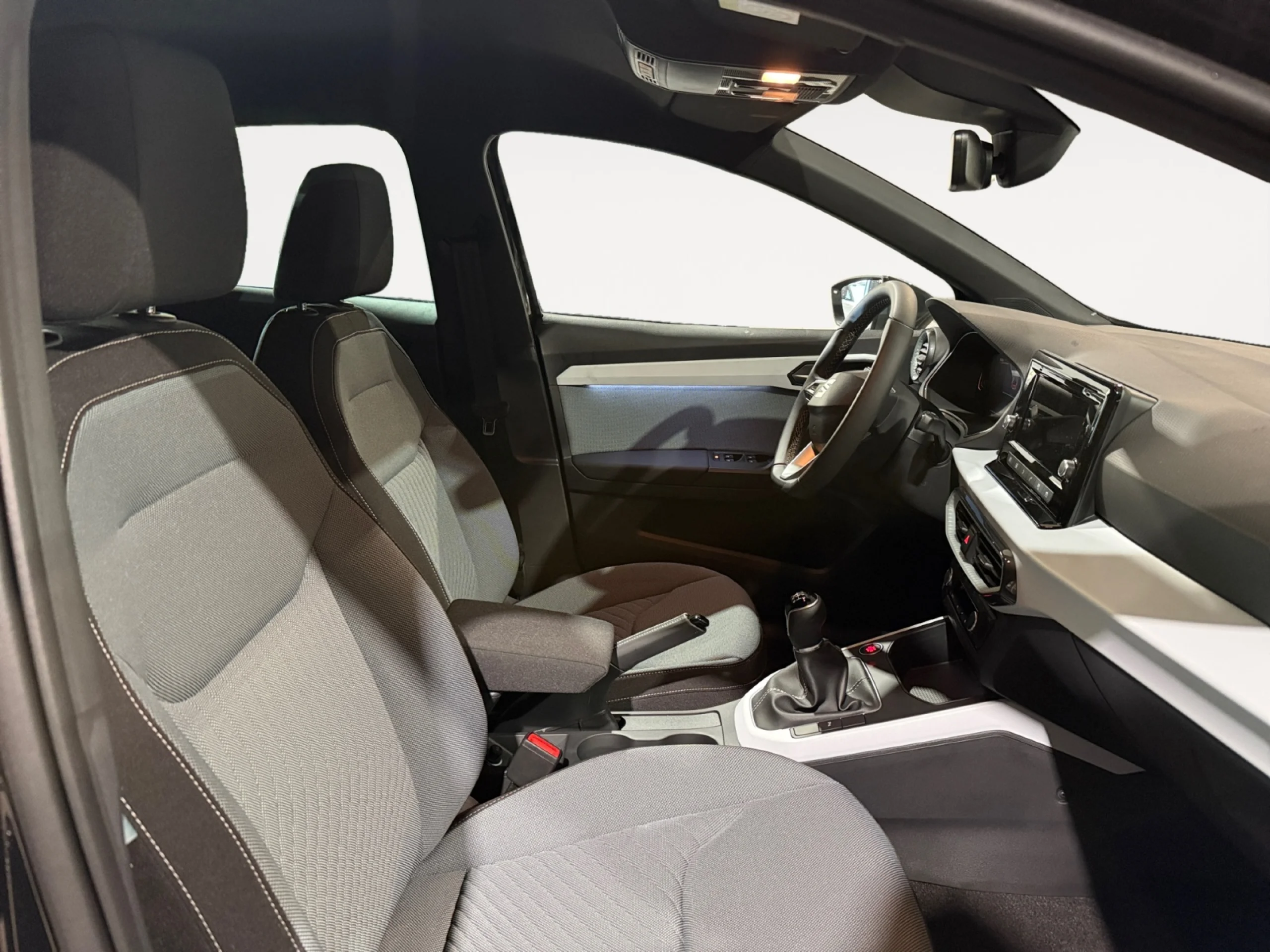 SEAT IBIZA 1.0 TSI 85KW (115CV) SPECIAL EDITION - Foto 5