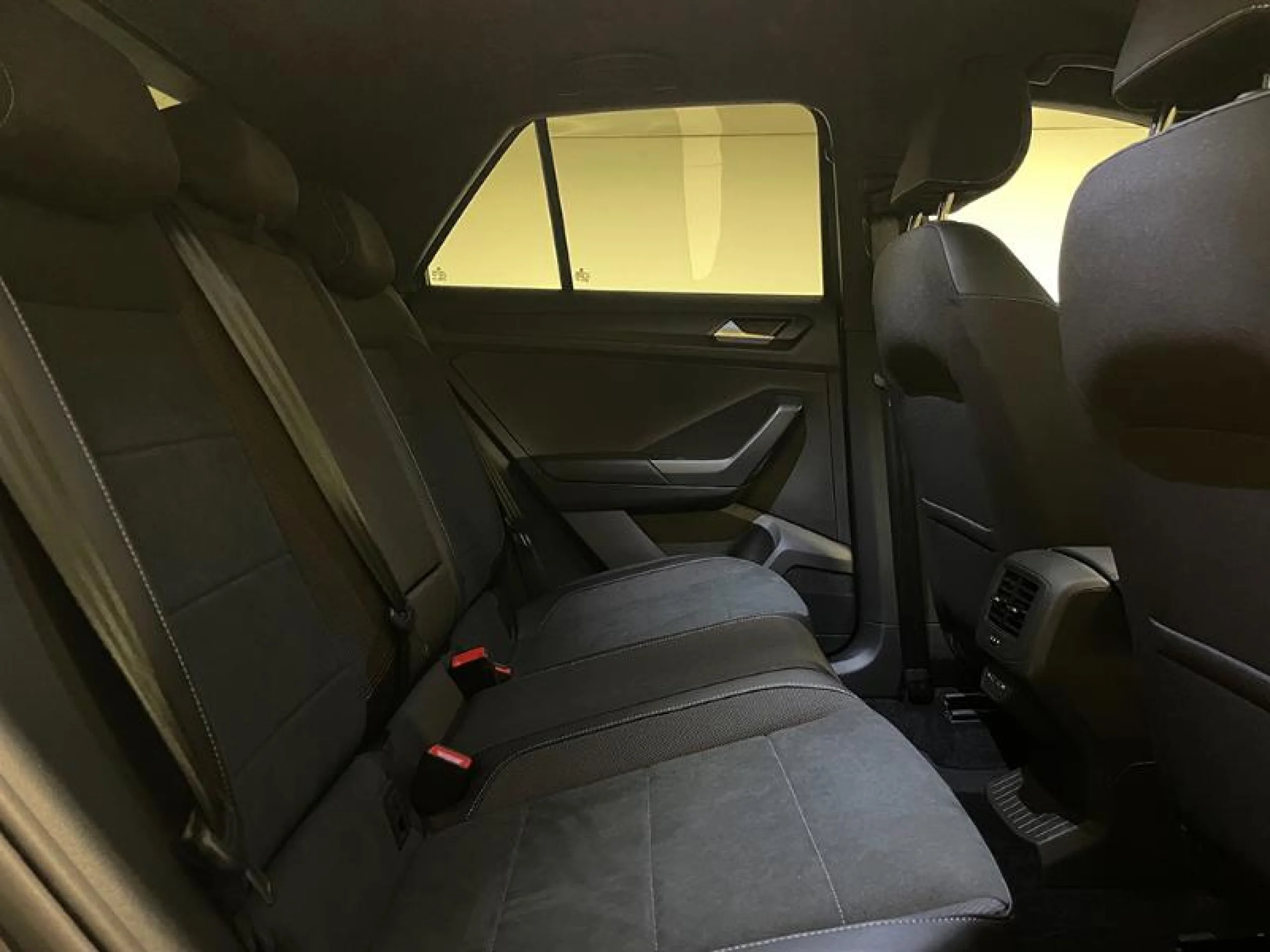 VOLKSWAGEN T ROC DARK LINE 2.0 TDI 110KW (150CV) 4MOT DSG - Foto 6