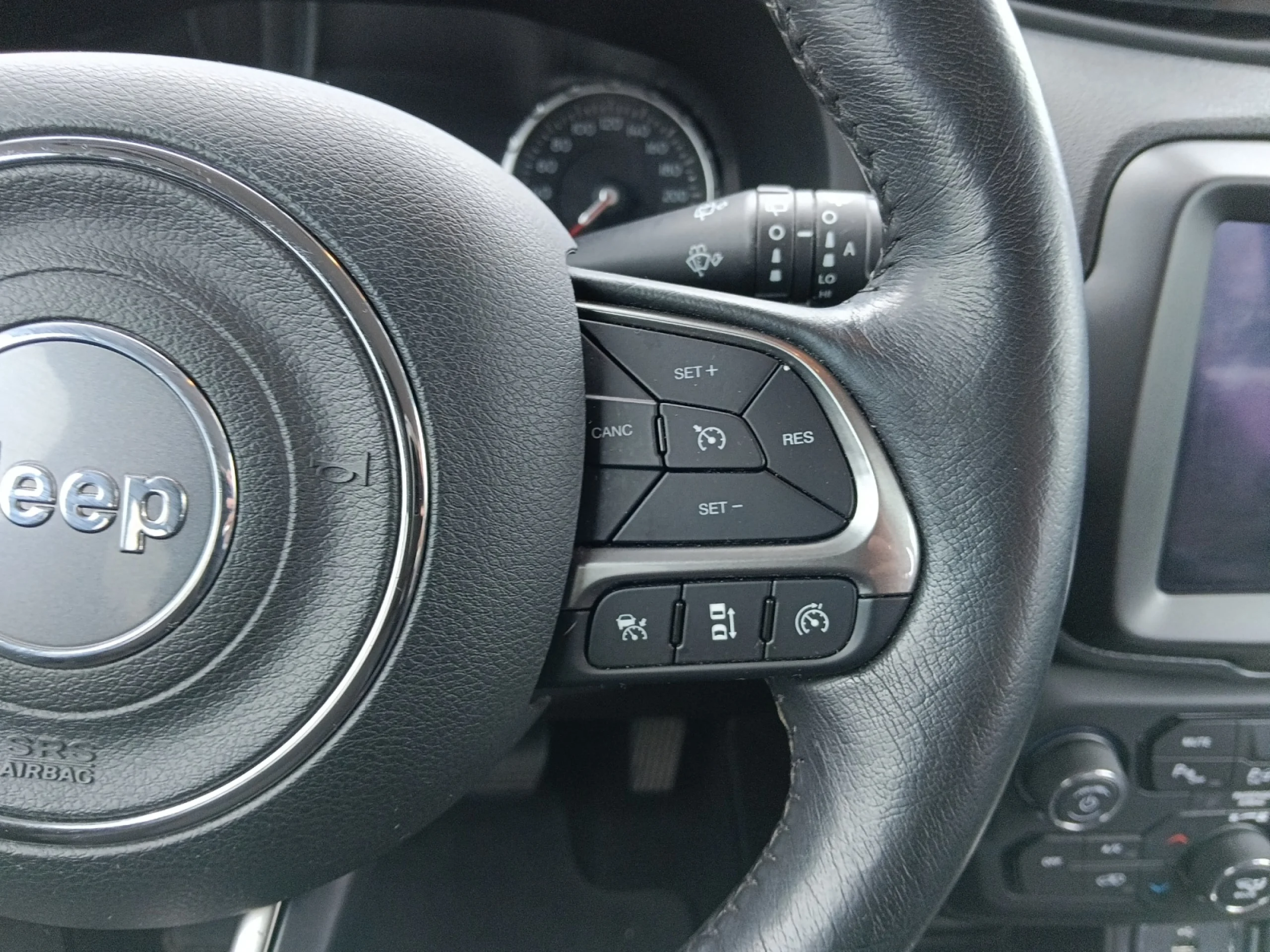 JEEP RENEGADE 1.3G 110KW LIMITED 4X2 DDCT - Foto 12