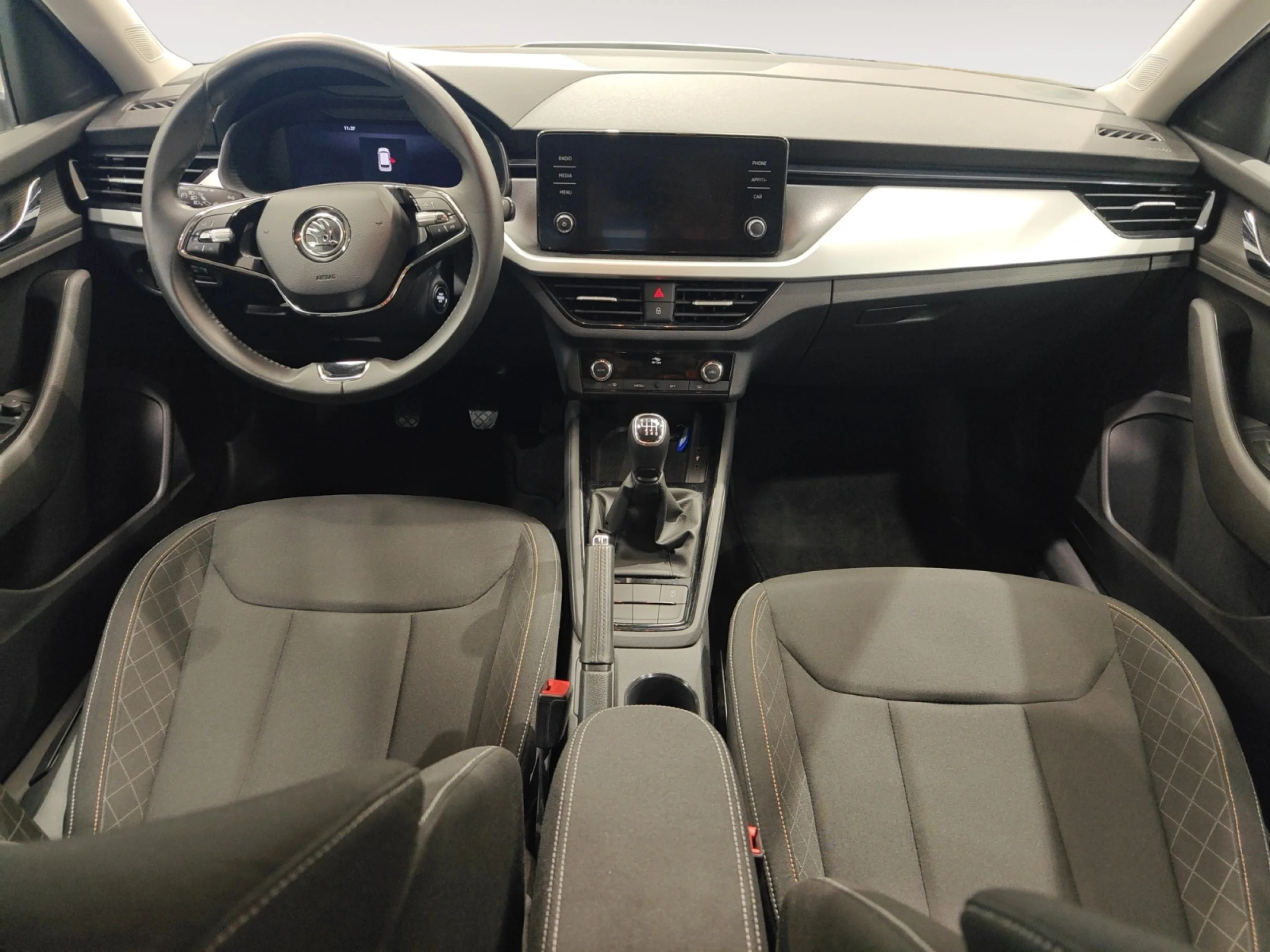 SKODA KAMIQ 1.0 TSI 85KW (115CV) SELECTION - Foto 4