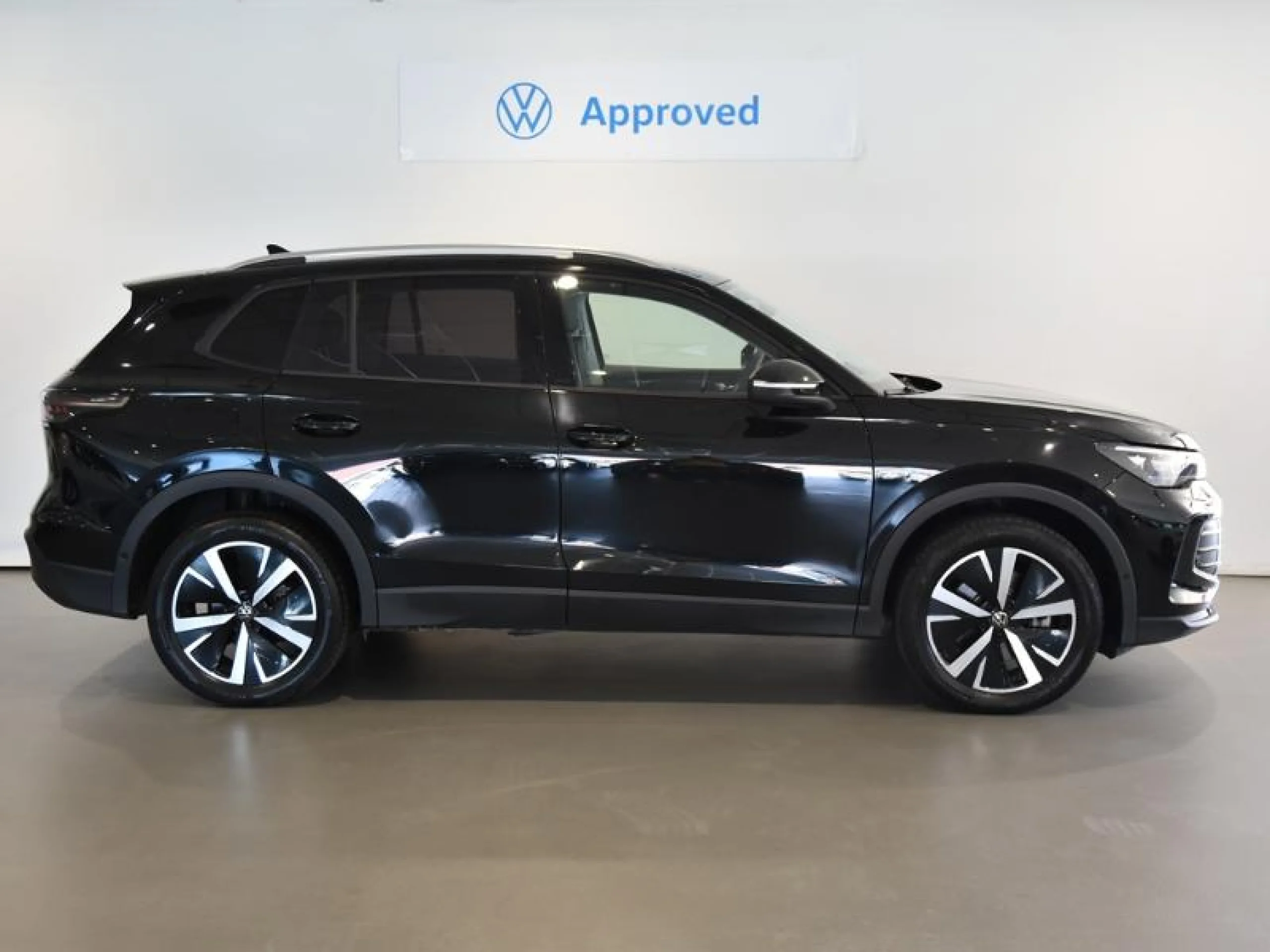 VOLKSWAGEN TIGUAN ··MÁS·· 1.5 TSI EHYBRID 150KW (204CV) DSG - Foto 3