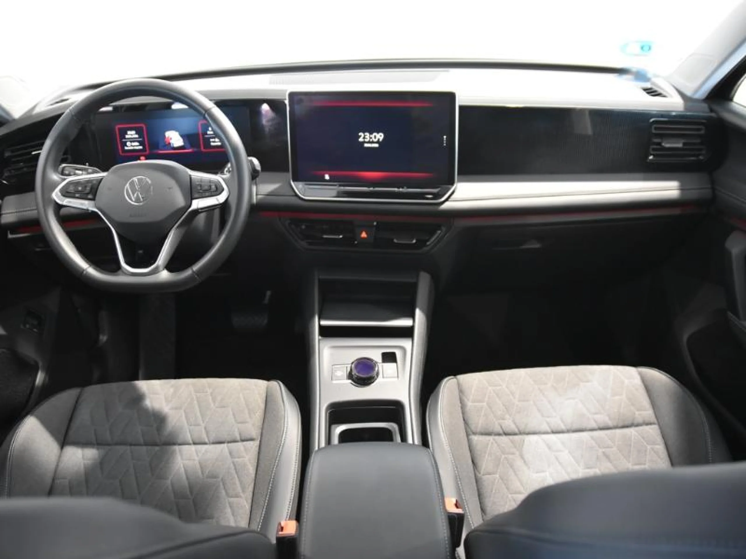 VOLKSWAGEN TIGUAN ··MÁS·· 1.5 TSI EHYBRID 150KW (204CV) DSG - Foto 4