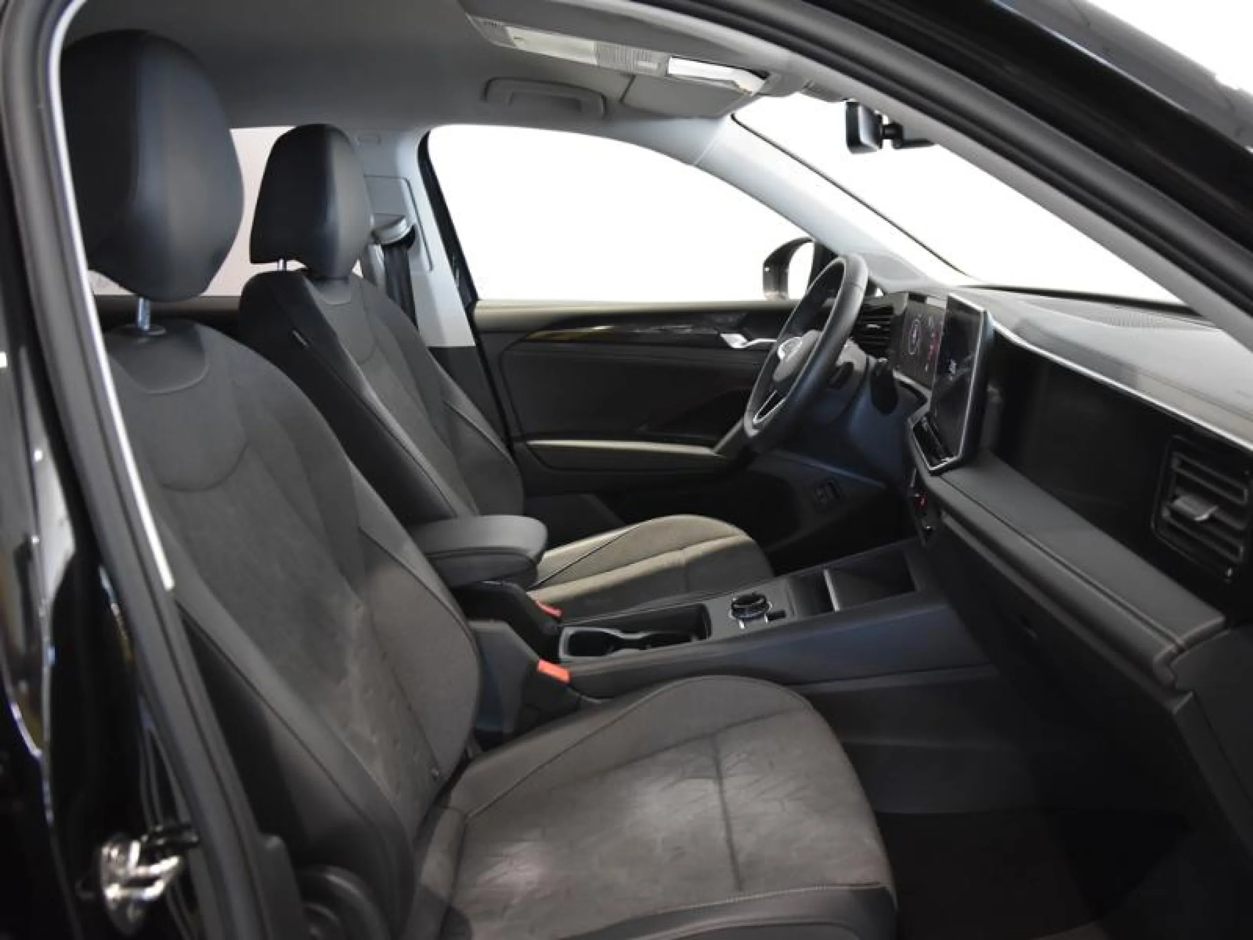 VOLKSWAGEN TIGUAN ··MÁS·· 1.5 TSI EHYBRID 150KW (204CV) DSG - Foto 5
