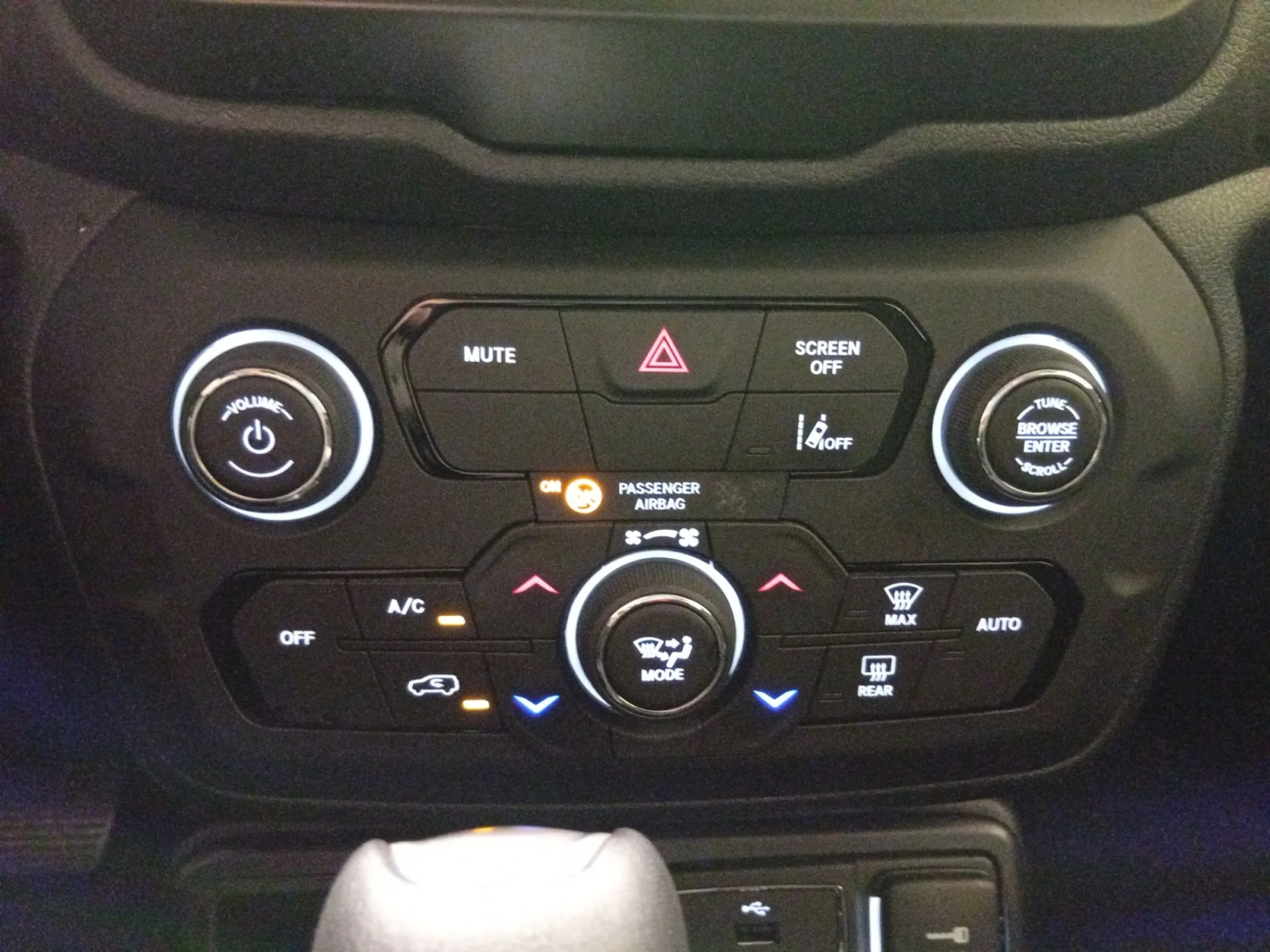 JEEP RENEGADE EHYBRID 1.5 96KW(130CV) LONGITUDE ATX - Foto 13