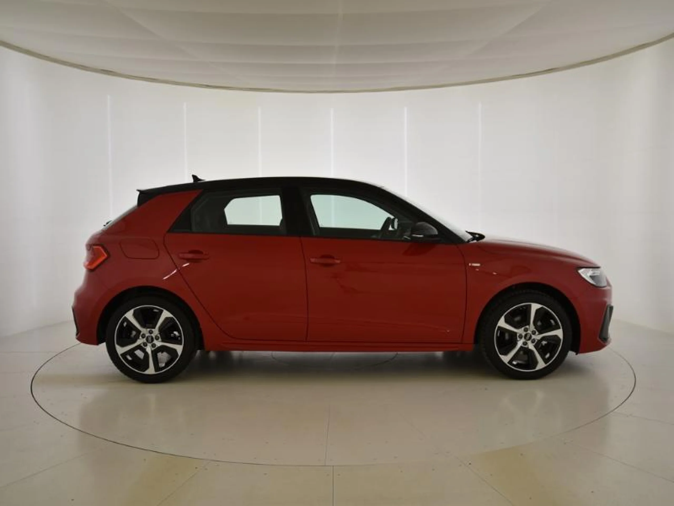 AUDI A1 SPORTBACK ADRENALIN 30 TFSI 81KW (110CV) - Foto 3