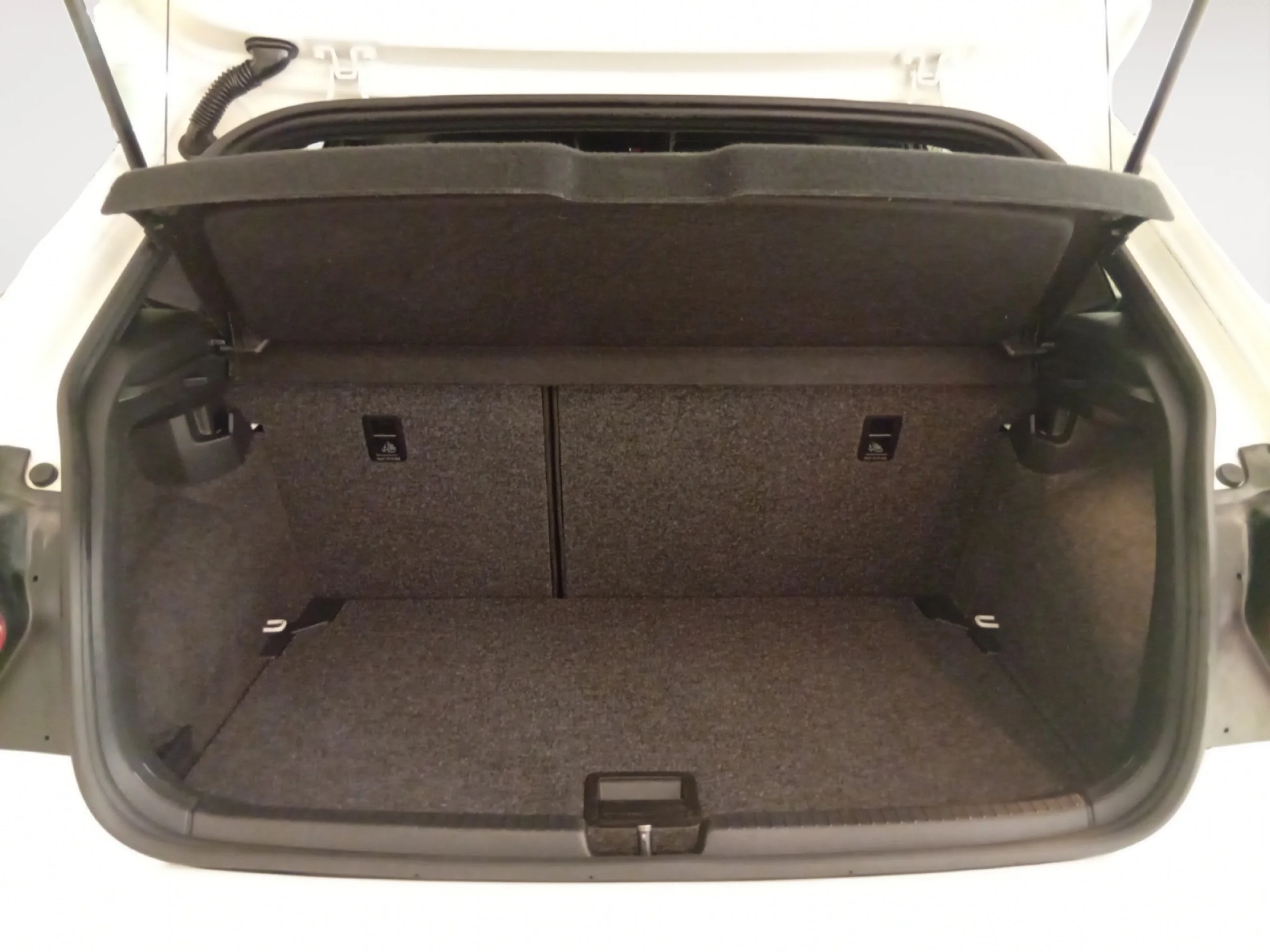 VOLKSWAGEN POLO R LINE 1.0 TSI 81KW (110CV) - Foto 8