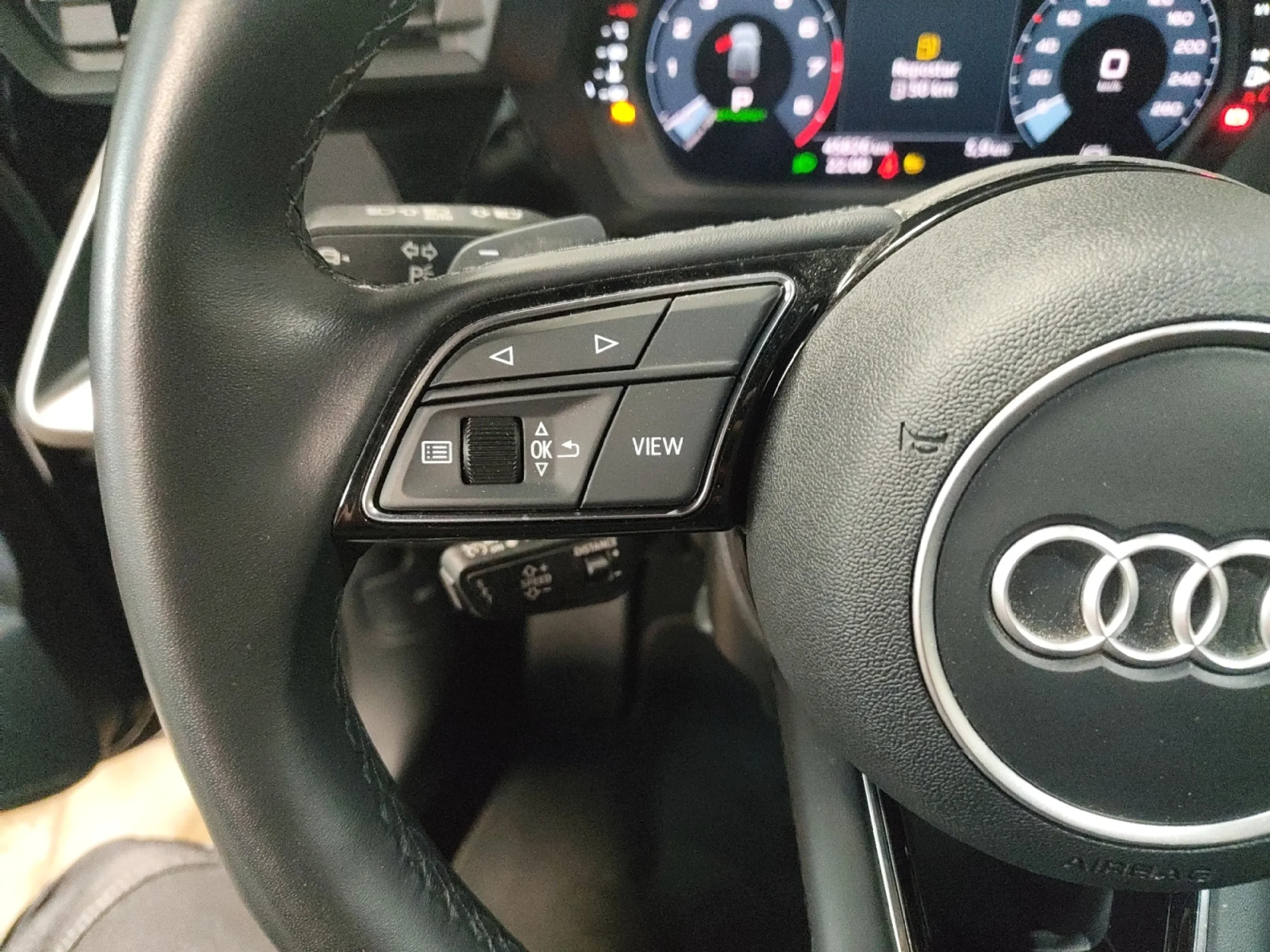 AUDI A3 SPORTBACK BLACK LINE 35 TFSI 110KW S TRO - Foto 10