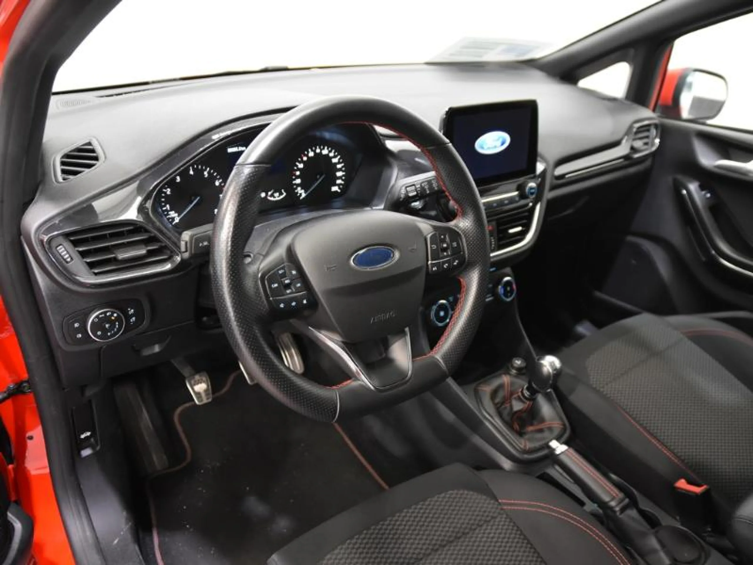 FORD FIESTA 1.0 ECOB. MHEV 114KW(155CV) ST LINE 5P - Foto 9