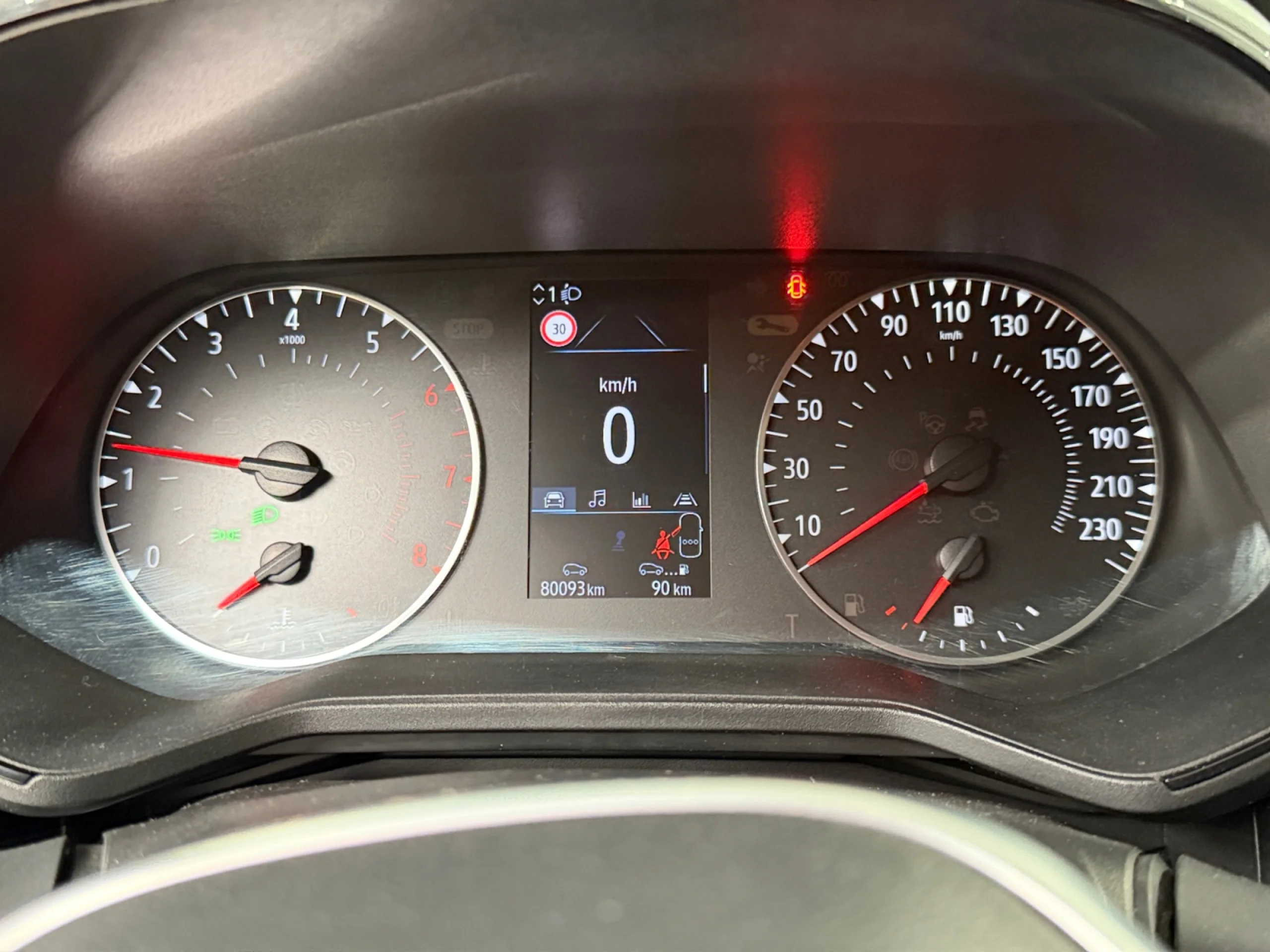 RENAULT CLIO EVOLUTION TCE 90 (67KW) - Foto 21