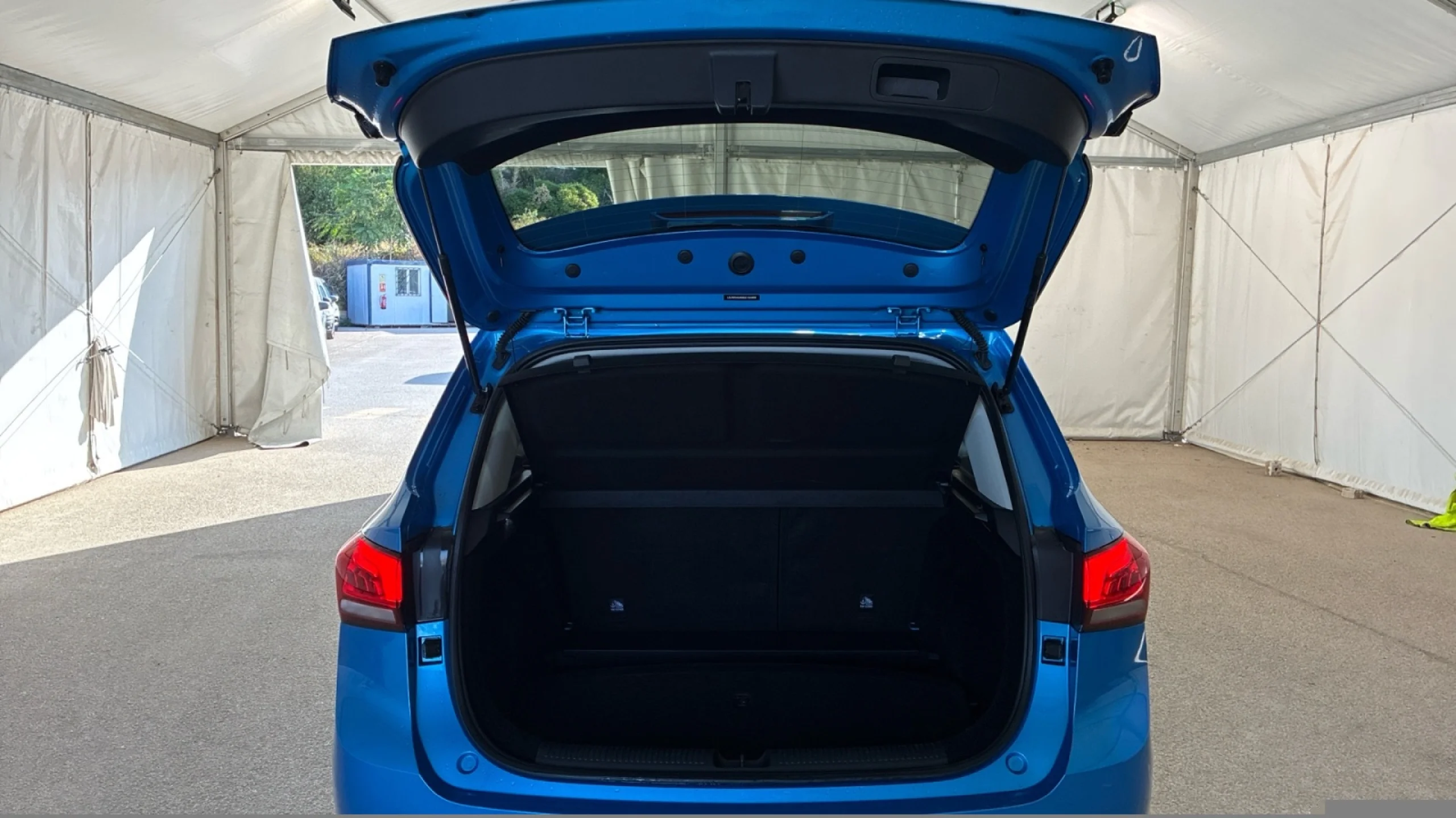 MG Zs 1.5 COMFORT - Foto 17