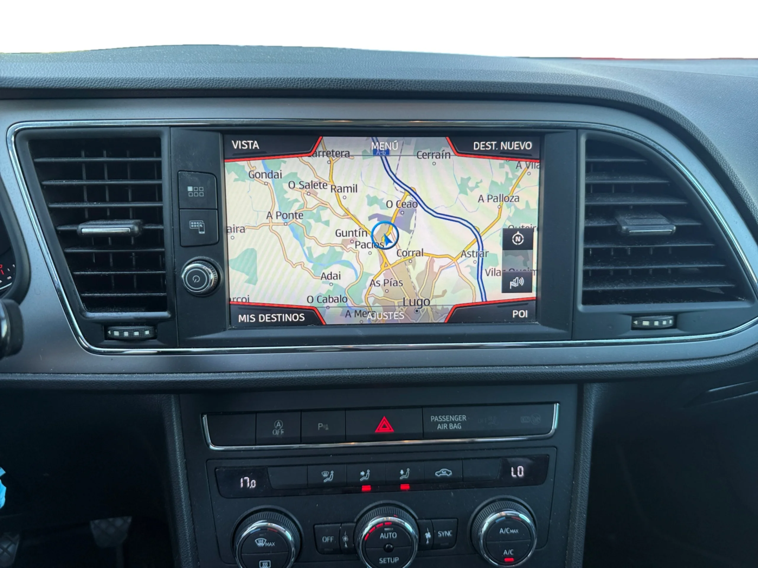 SEAT LEON 1.6 TDI 85KW S&S STYLE VISIO ED NAV - Foto 9