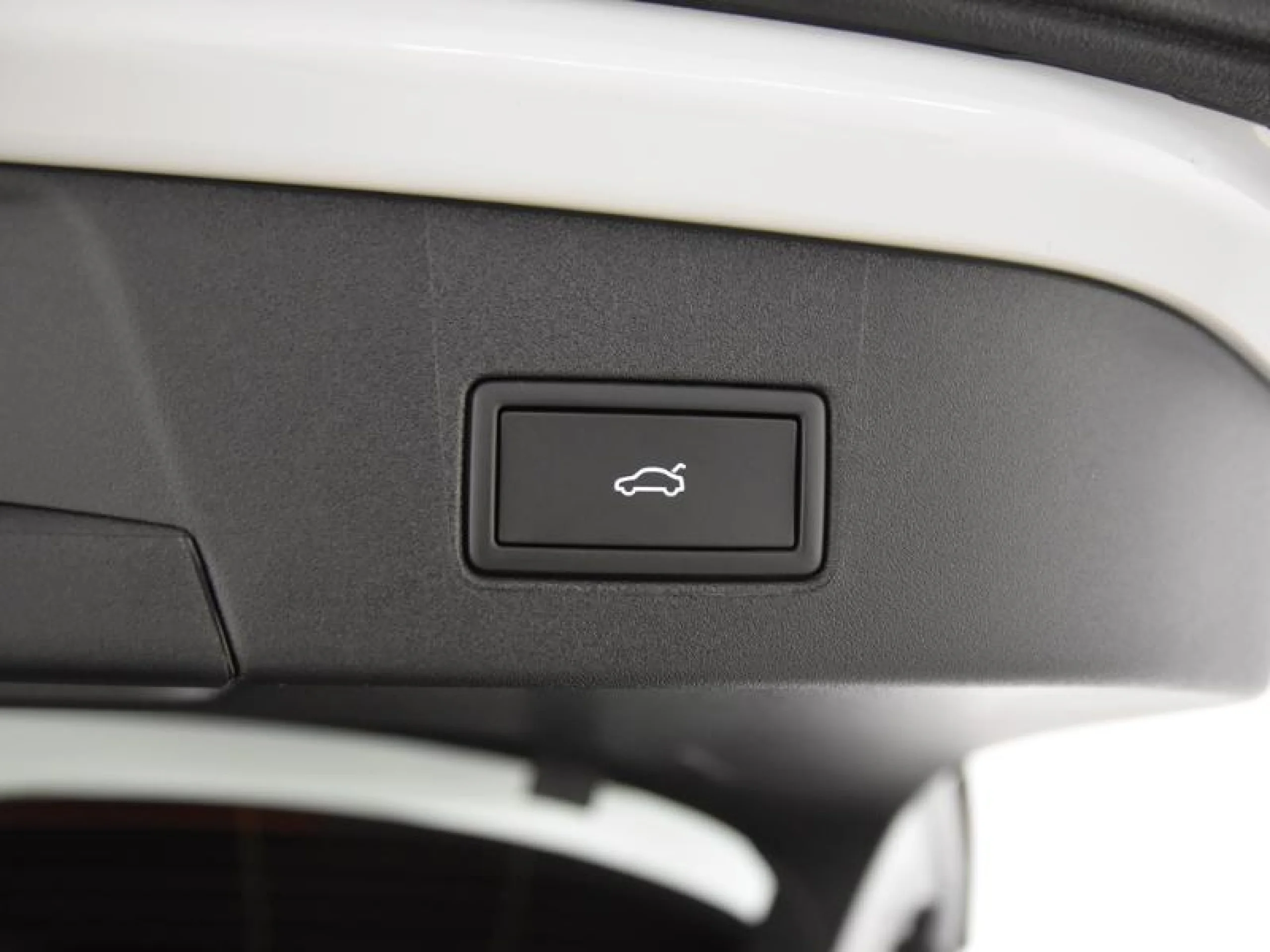 VOLKSWAGEN ID.4 ID.4 PRO BLACK PRO BLACK 210 KW (286 CV) 77 KWH AUTOMÁTICO 1 VEL. - Foto 9