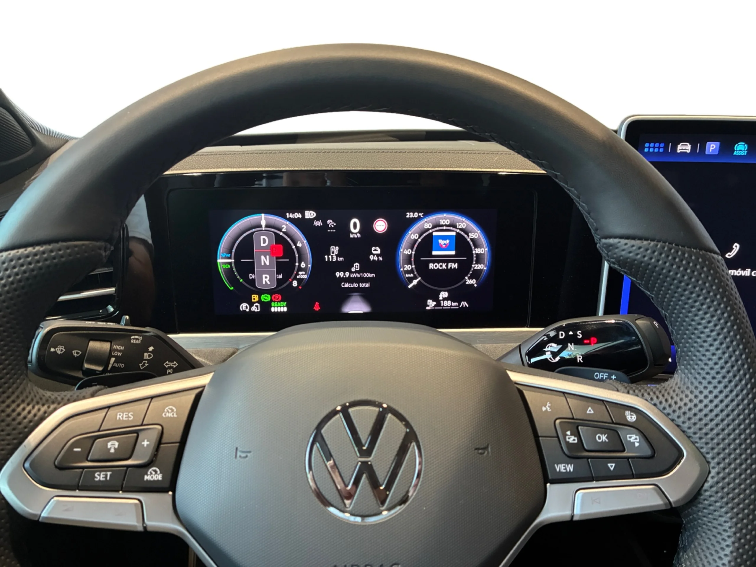 VOLKSWAGEN PASSAT PASSAT R LINE  1.5 TSI EHYBRID 130 KW (177 CV) / 85 KW (115 CV)  AUTOMÁTICO DSG 6 VEL. - Foto 9