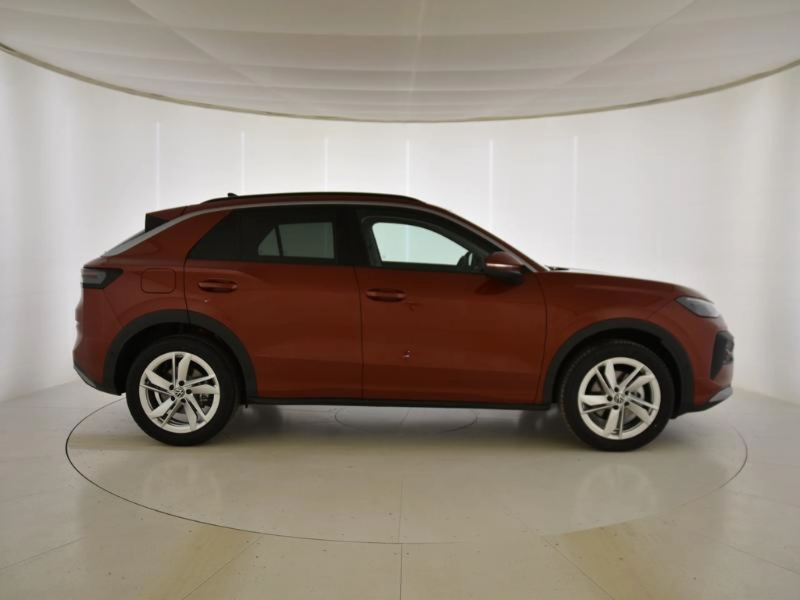 VOLKSWAGEN T ROC ··MÁS·· 1.5 ETSI 110KW (150CV) DSG - Foto 3