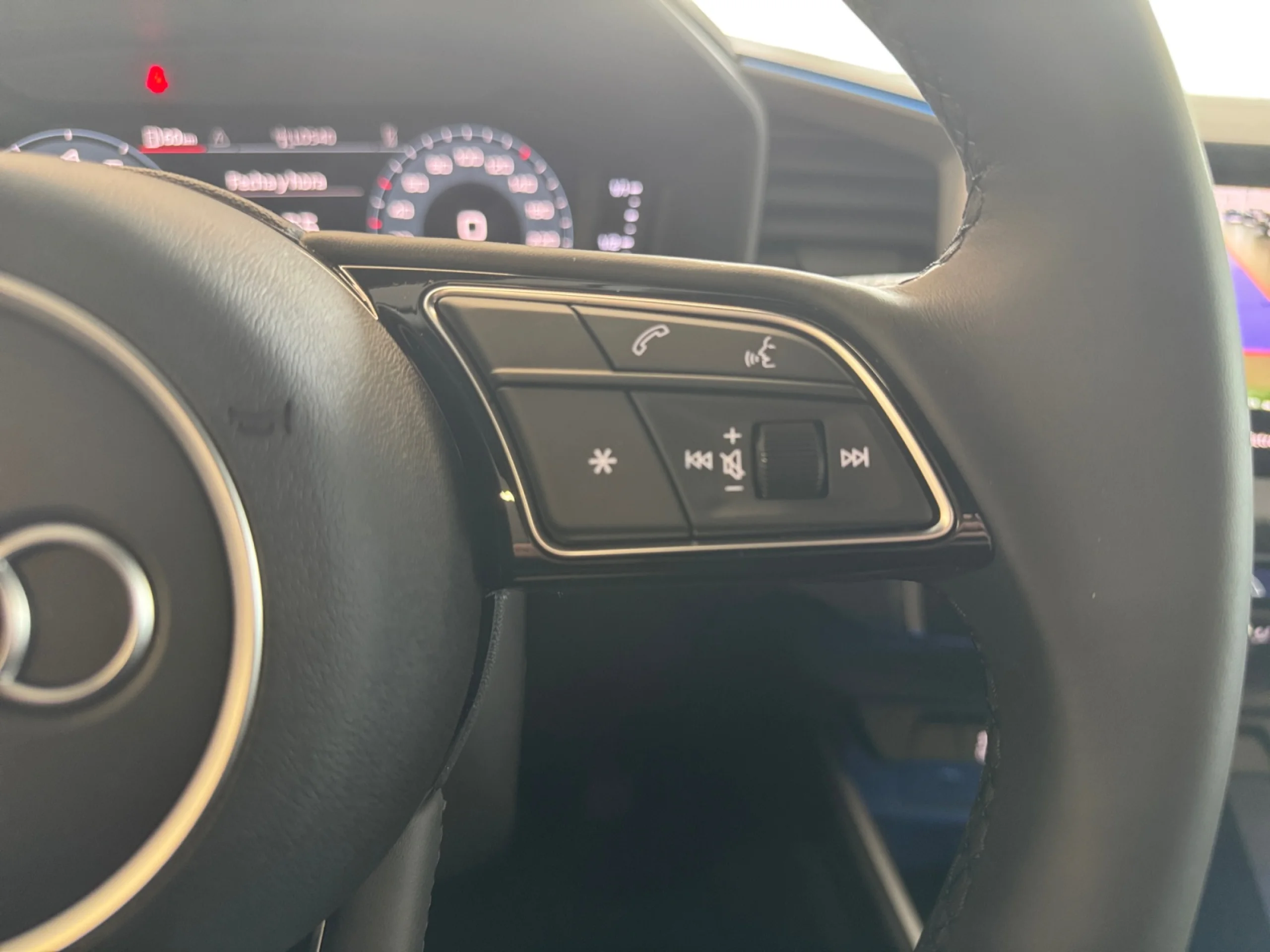 AUDI A1 A1 ALLSTREET ADRENALIN BLACK EDITION 30 TFSI  85(116) KW(CV) S TRONIC - Foto 8