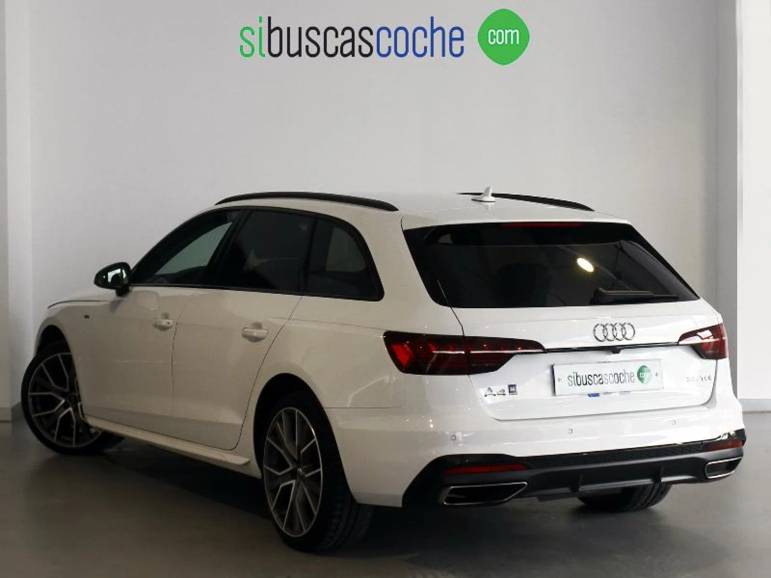 AUDI A4 AVANT BLACK LINE 35 TDI 120KW S TRONIC - Foto 2