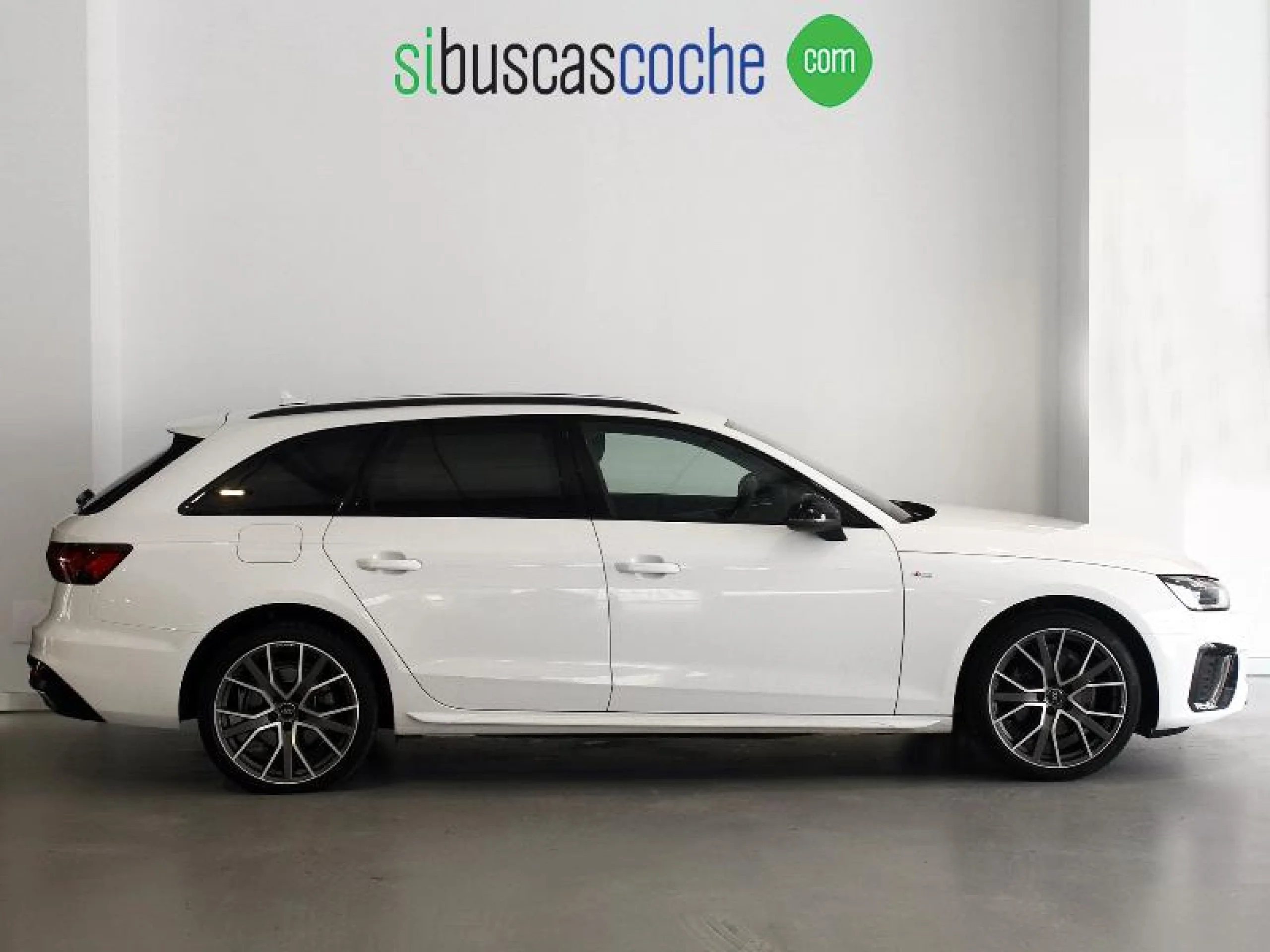 AUDI A4 AVANT BLACK LINE 35 TDI 120KW S TRONIC - Foto 3