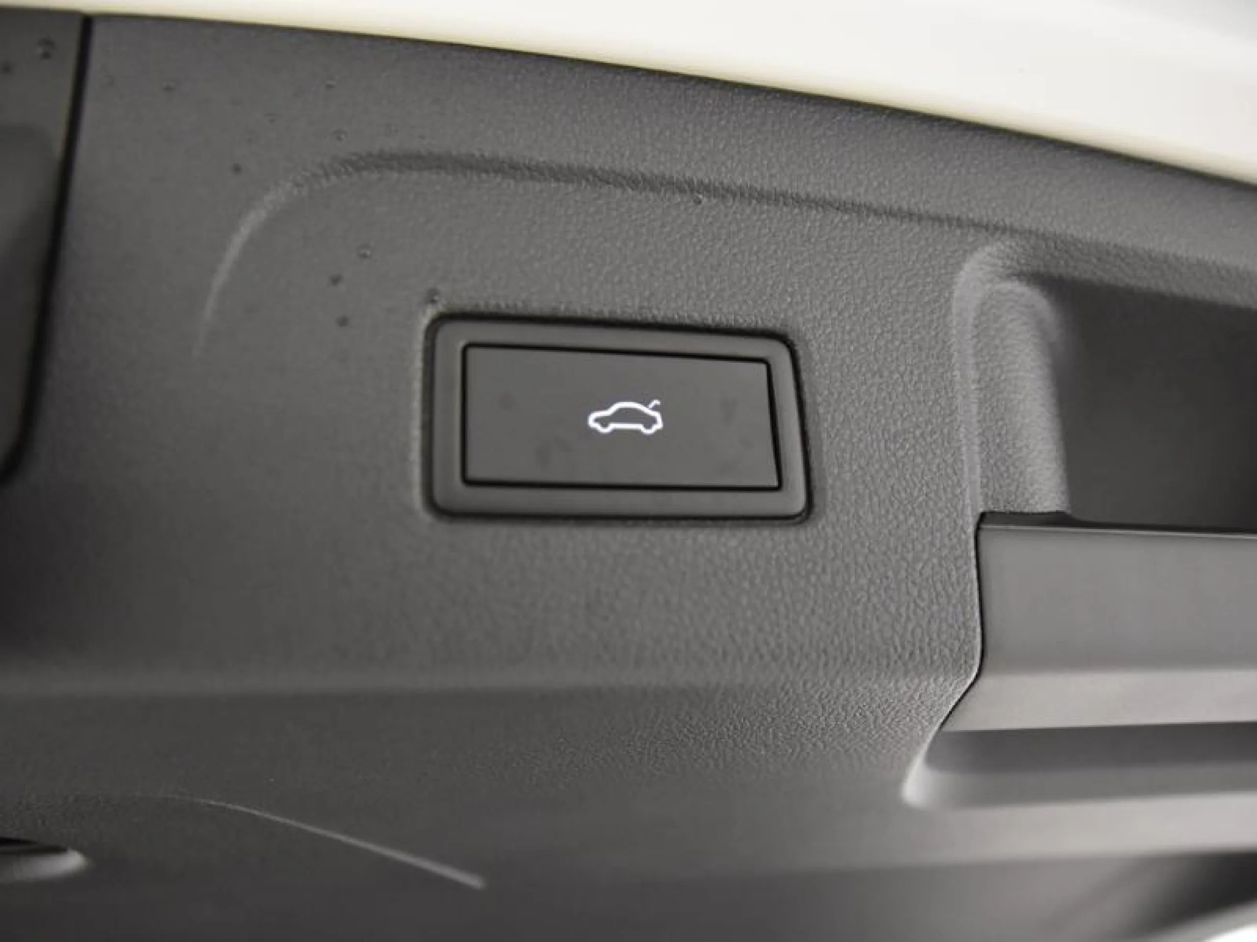 VOLKSWAGEN TOURAN TOURAN M S 2.0 TDI 110 KW (150 CV)  AUTOM TICO DSG 7 VEL. - Foto 9