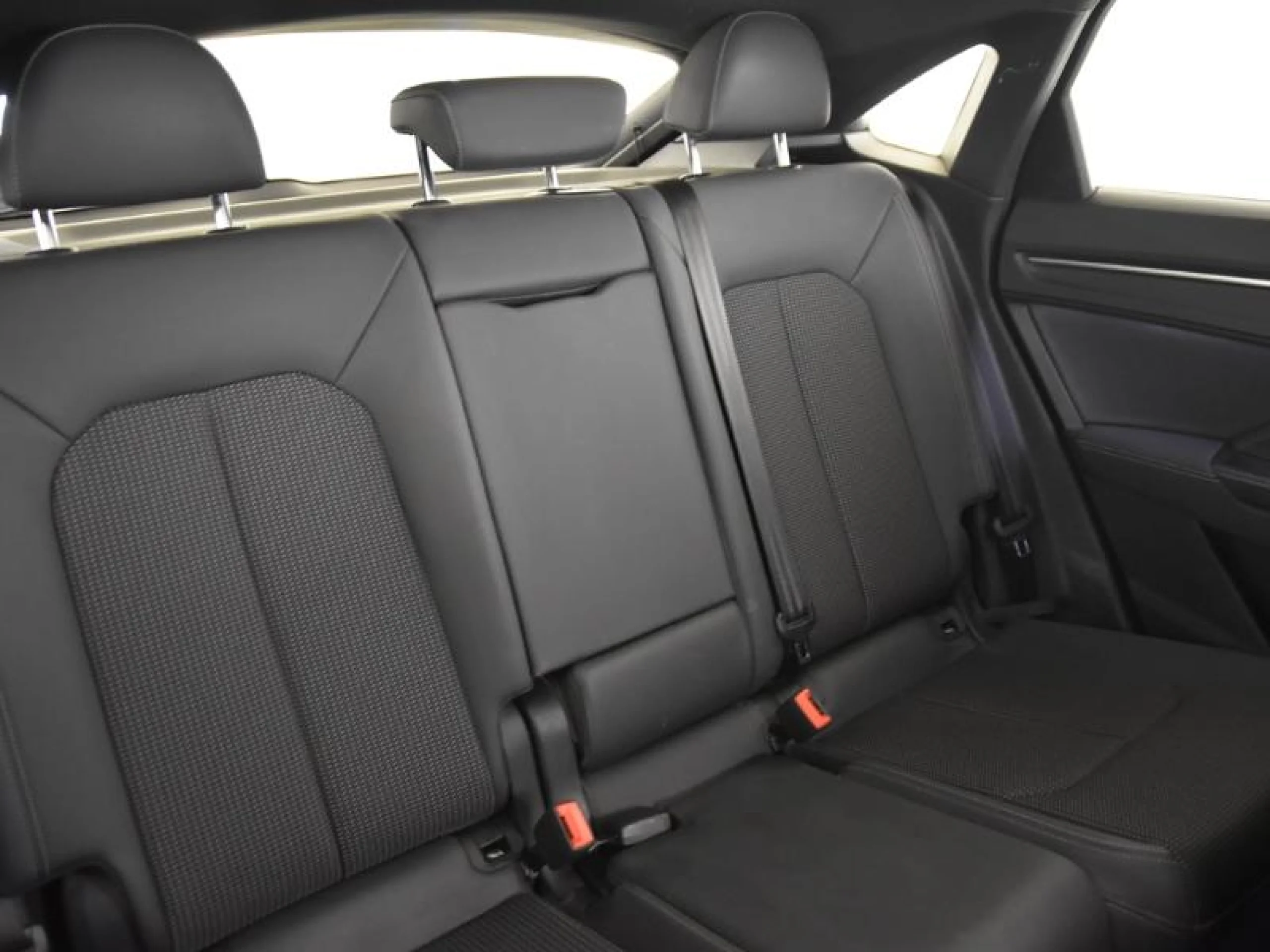 AUDI Q3 SPORTBACK BLACK LINE 35 TDI 110KW (150CV) S TRONIC - Foto 5