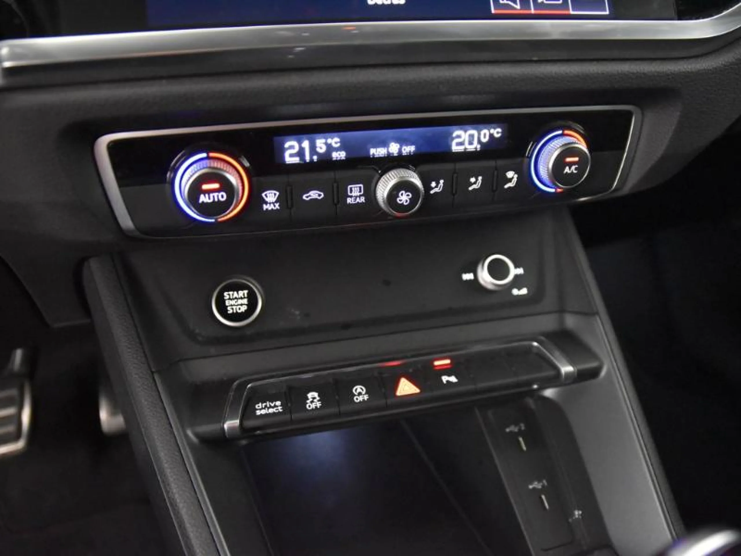 AUDI Q3 SPORTBACK BLACK LINE 35 TDI 110KW (150CV) S TRONIC - Foto 13