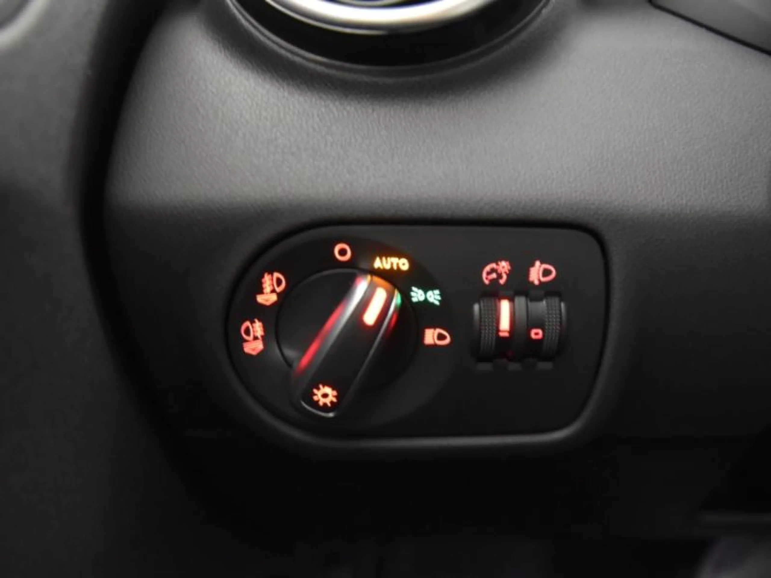 AUDI A1 1.4 TFSI 125CV S TRONIC ADRENALIN - Foto 17