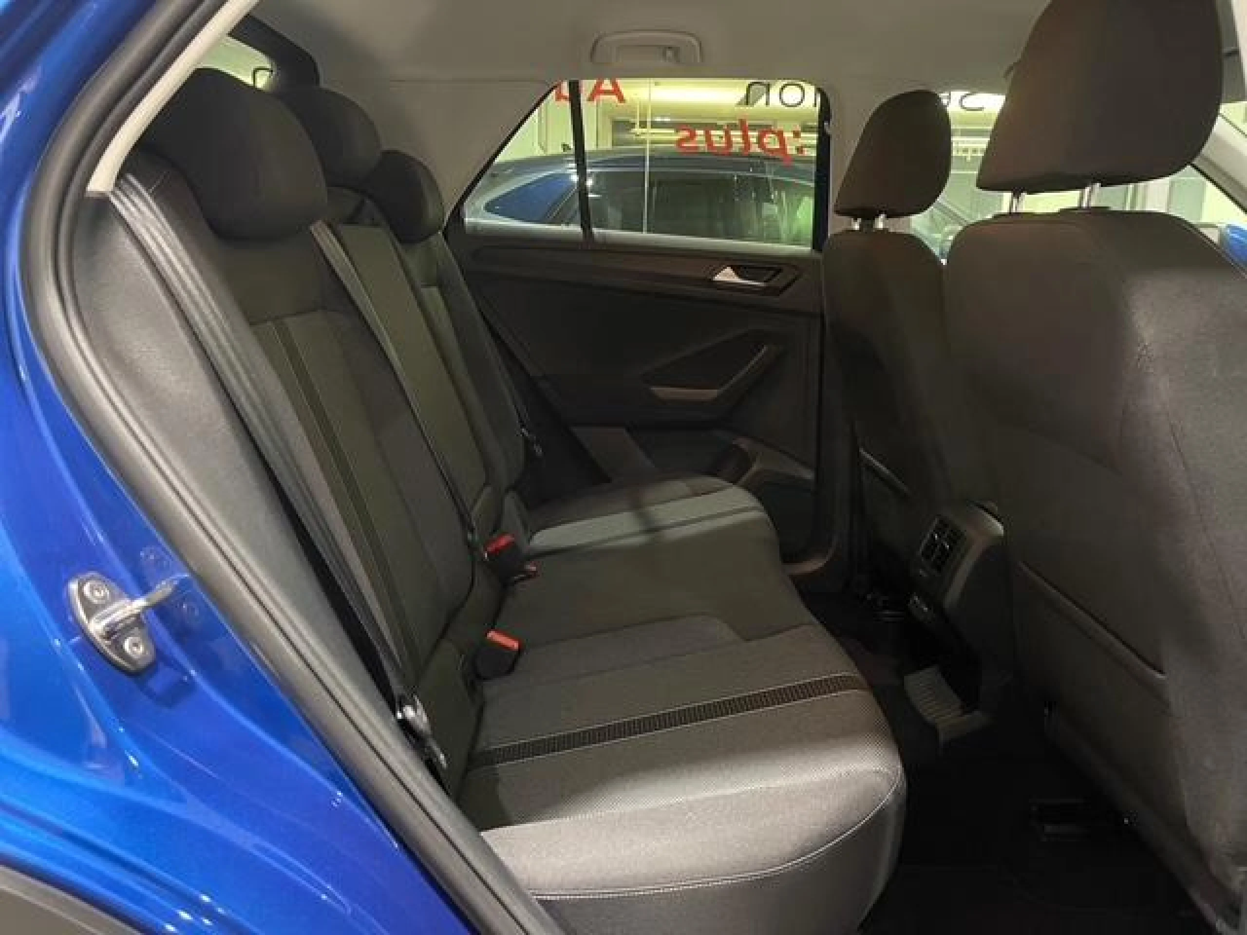 VOLKSWAGEN T ROC DARK 1.0 TSI 81KW (110CV) - Foto 6