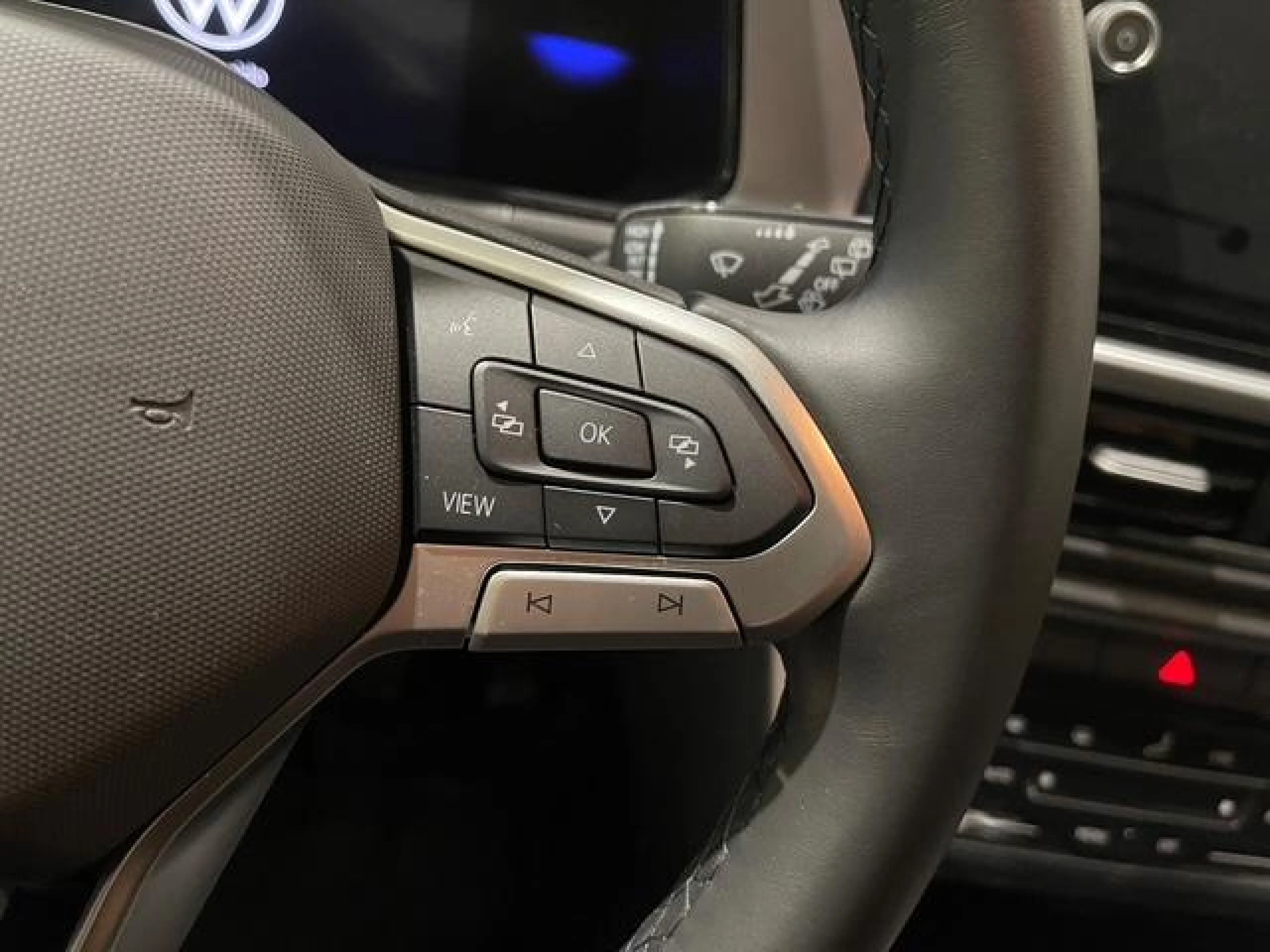 VOLKSWAGEN T ROC DARK 1.0 TSI 81KW (110CV) - Foto 10