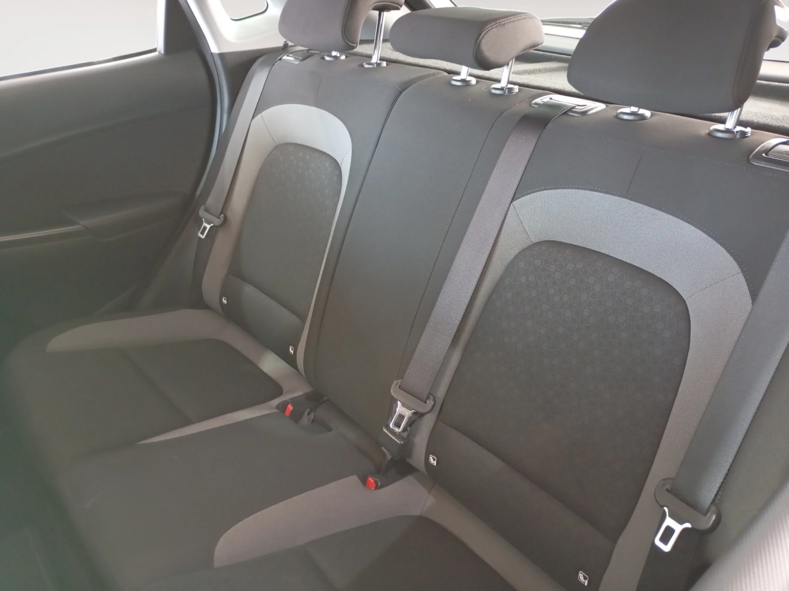 HYUNDAI KONA 1.0 TGDI KLASS 4X2 - Foto 6