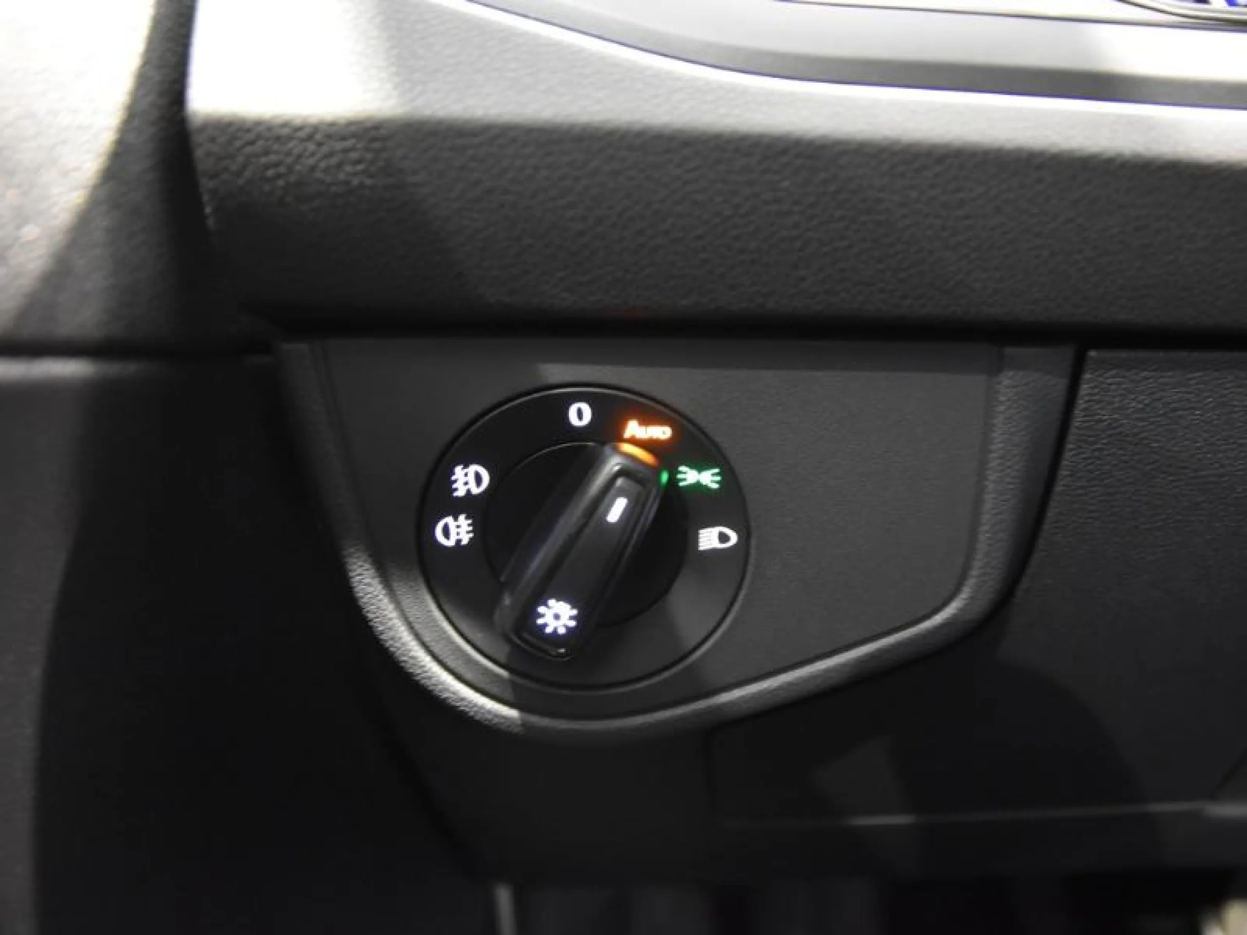 VOLKSWAGEN POLO POLO R LINE  1.0 TSI 70 KW (95 CV)  5 VEL. - Foto 17