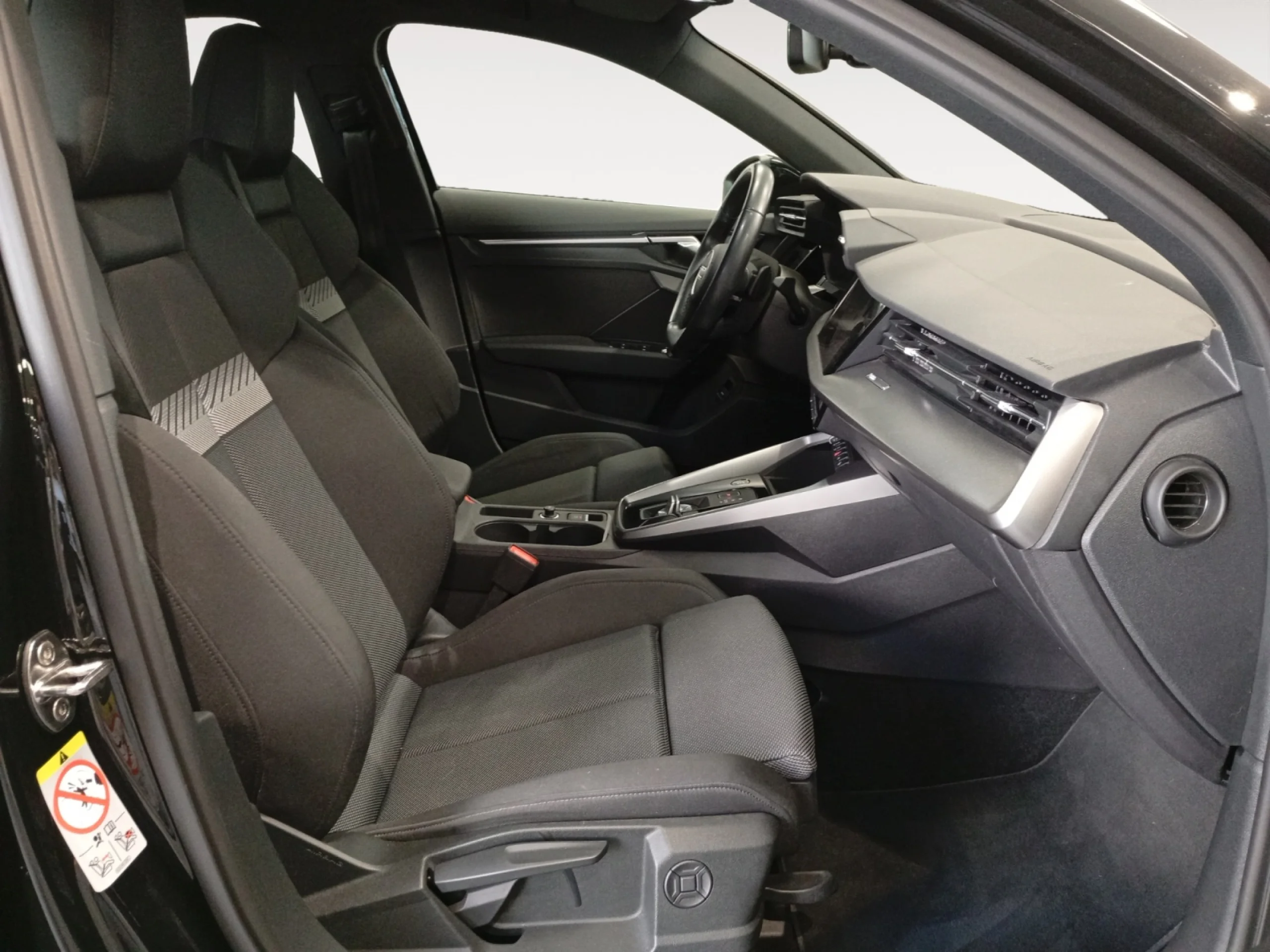 AUDI A3 SEDAN S LINE 35 TFSI 110KW S TRONIC - Foto 5