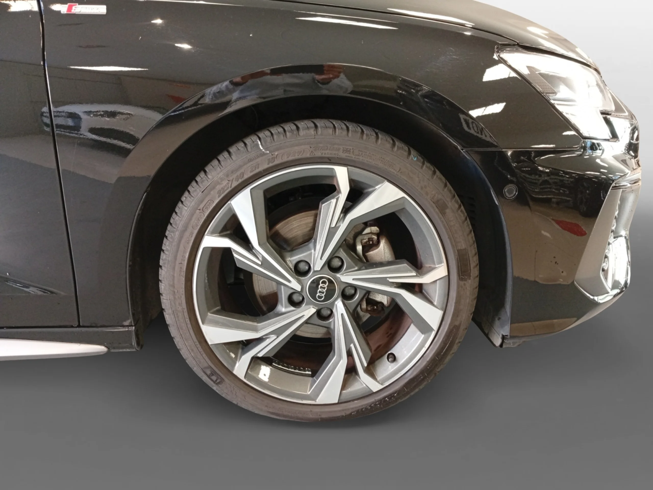 AUDI A3 SEDAN S LINE 35 TFSI 110KW S TRONIC - Foto 8
