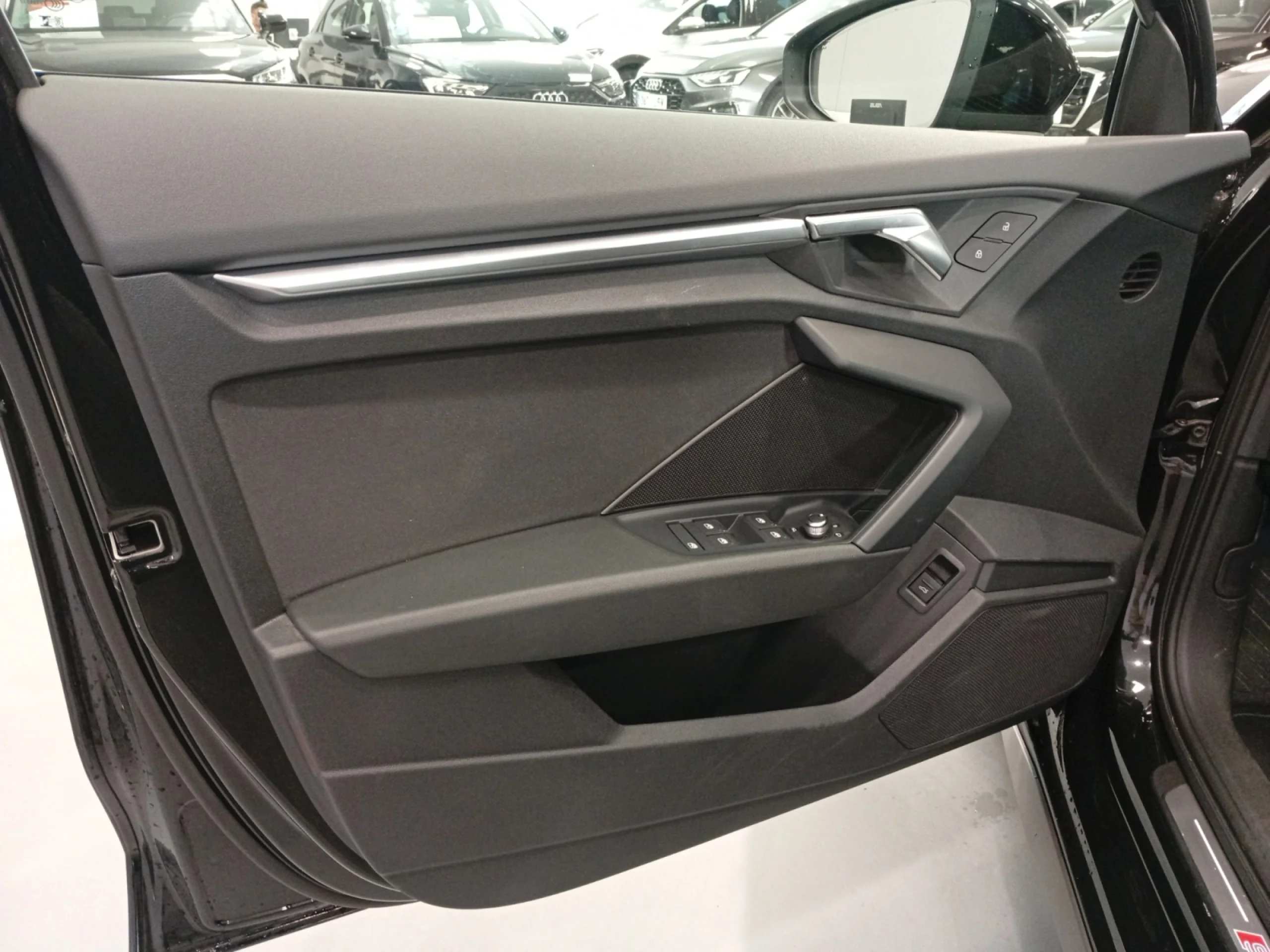 AUDI A3 SEDAN S LINE 35 TFSI 110KW S TRONIC - Foto 10