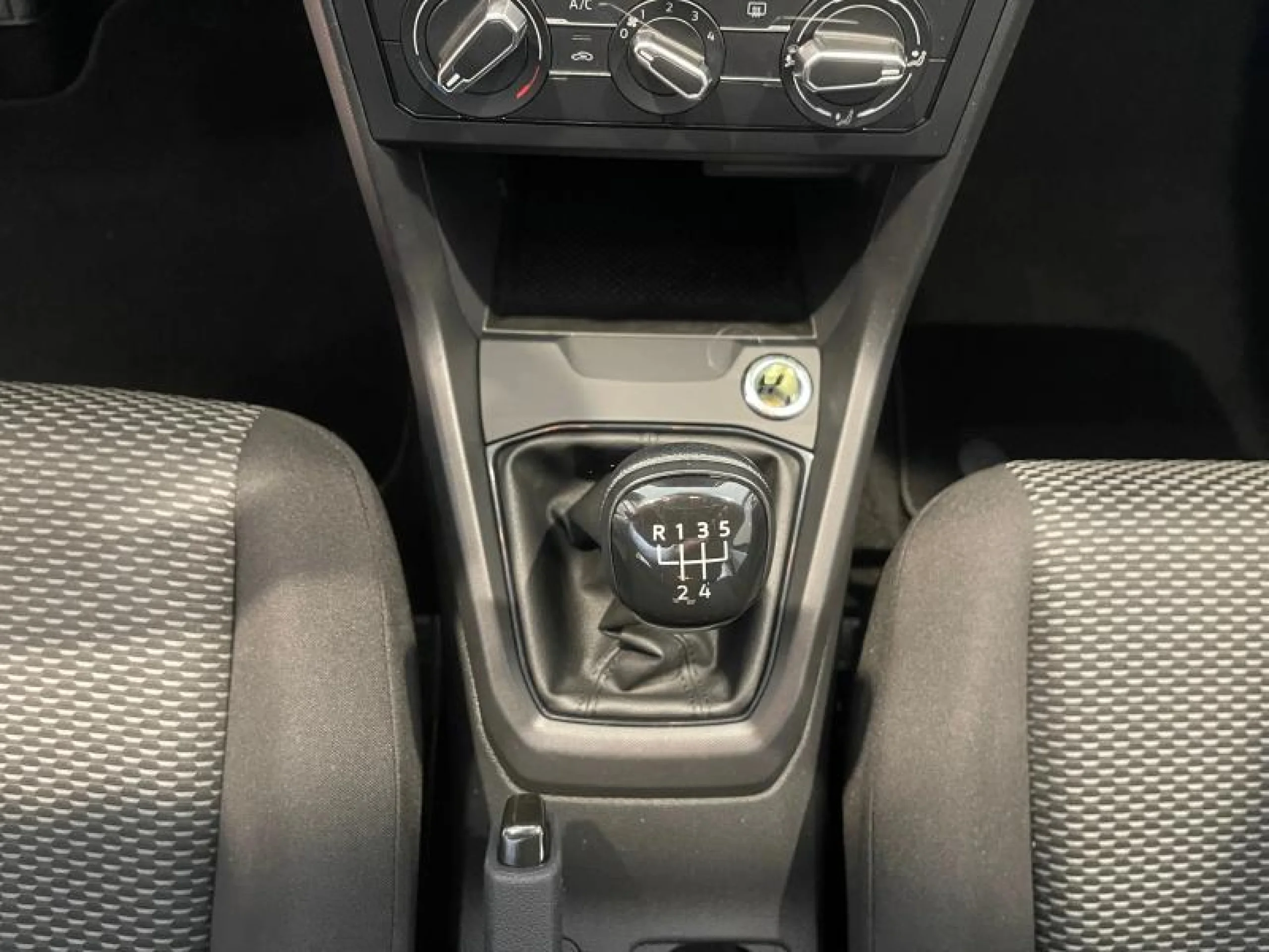 VOLKSWAGEN T CROSS ADVANCE 1.0 TSI 70KW (95CV) - Foto 10