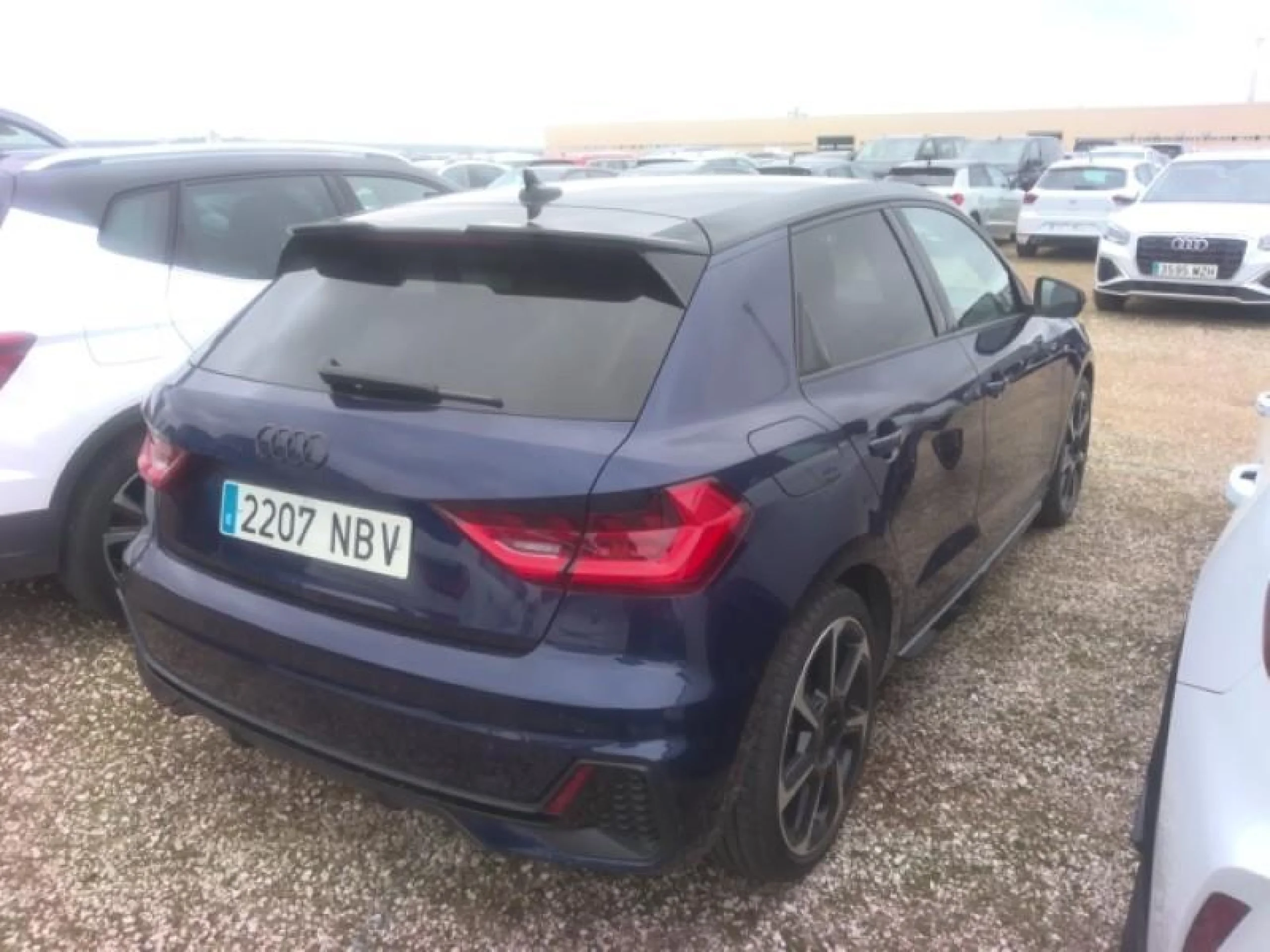 AUDI A1 SPORTBACK ADRENAL BLACK 30TFSI 85KW S TR - Foto 3
