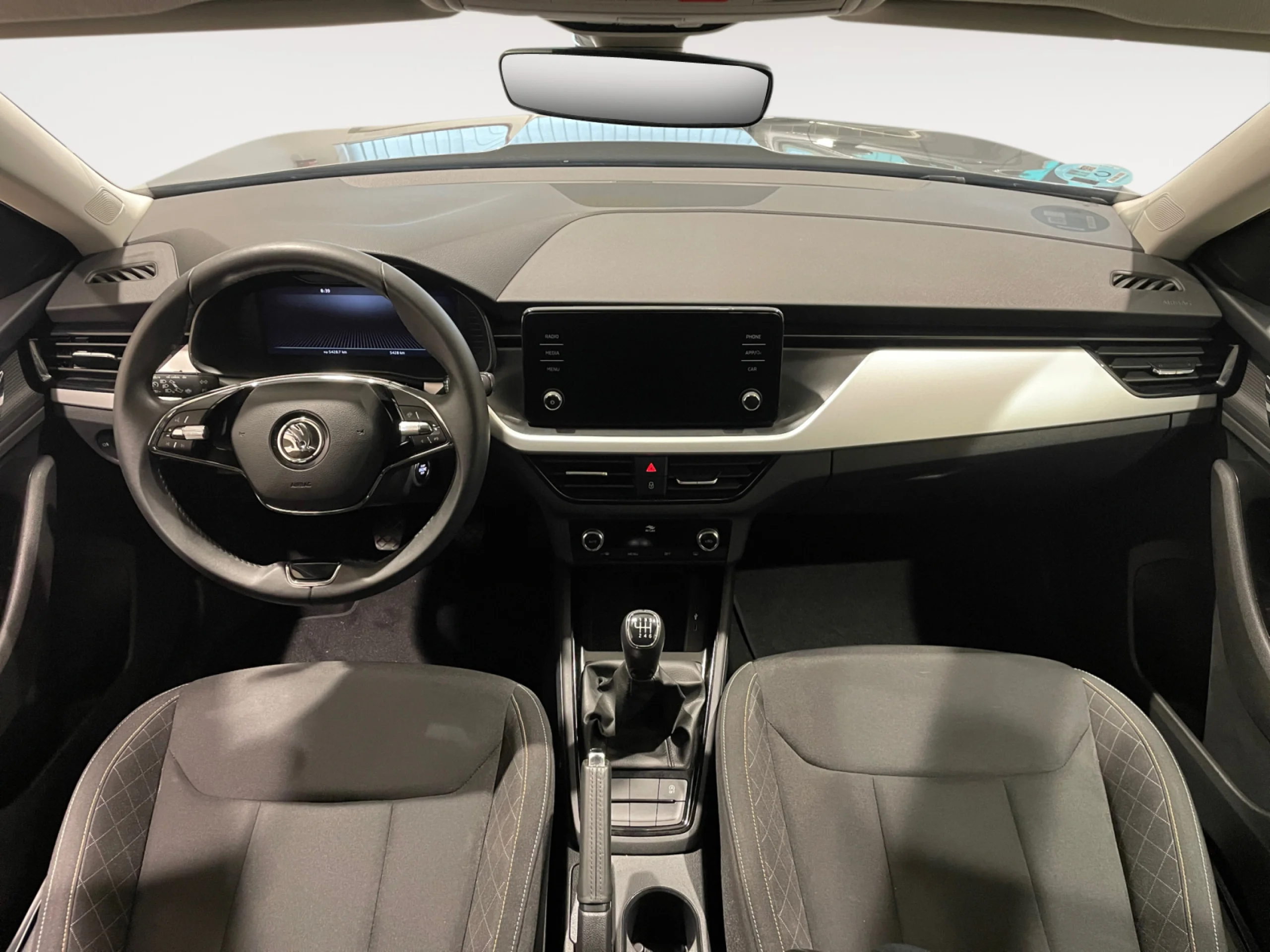 SKODA KAMIQ SKODA KAMIQ 1.0 TSI 110CV AMBITION - Foto 4