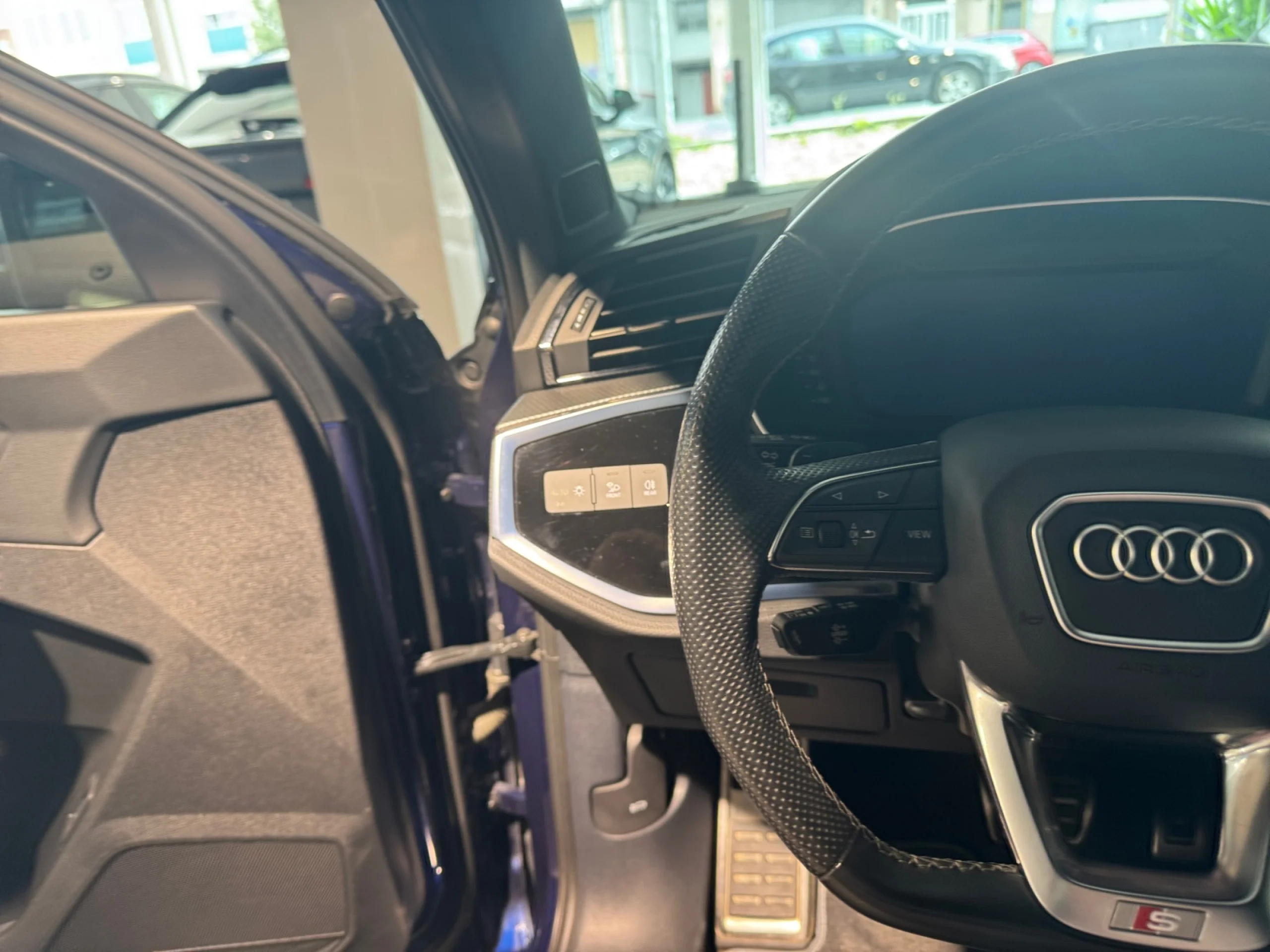 AUDI Q3 SPORTBACK 35 TFSI 110KW(150CV) S TRONIC BLACK LINE - Foto 14