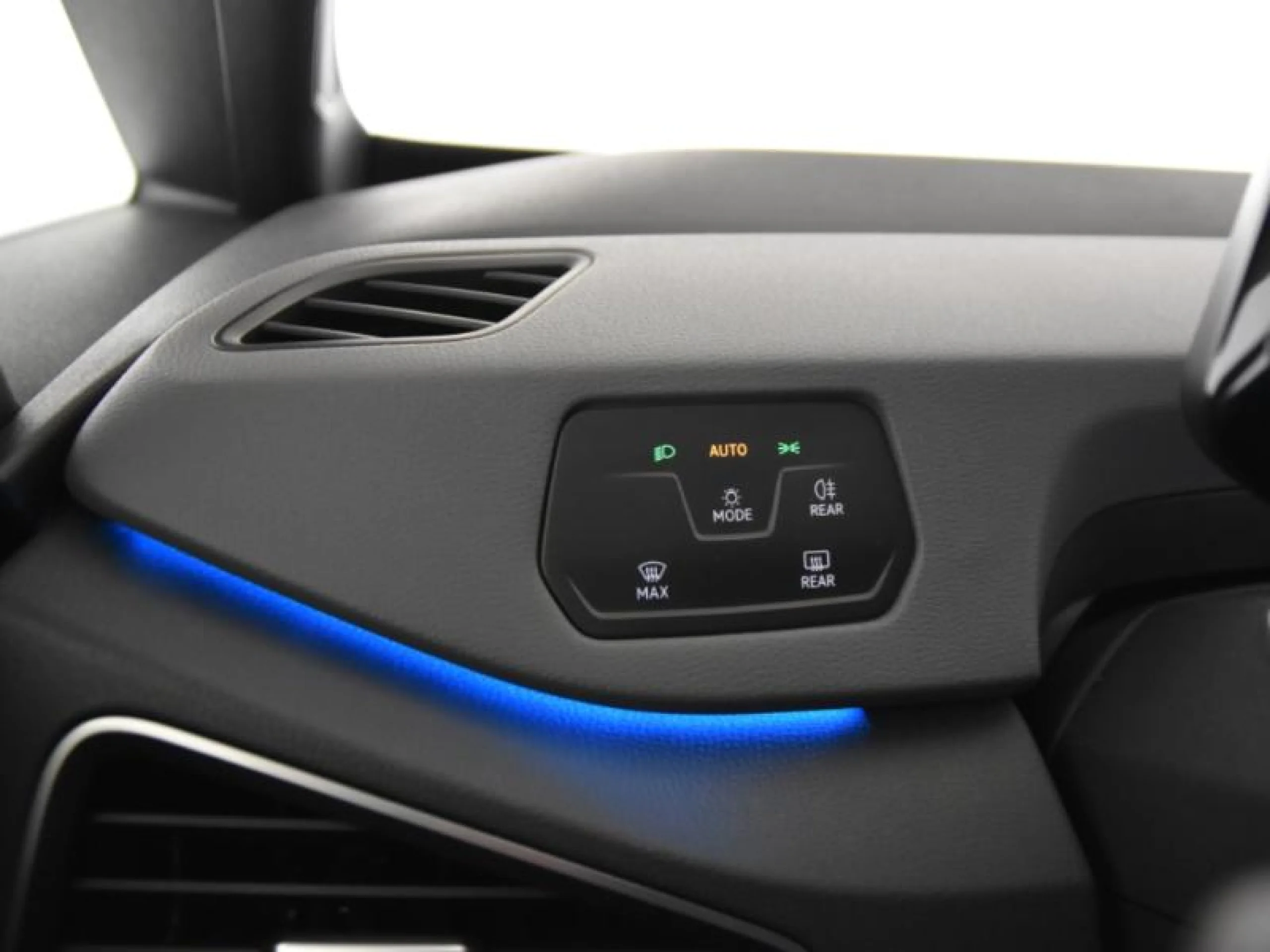 VOLKSWAGEN ID.3 1ST MAX 150KW (205CV) AUTOMÁTICO 1 VEL. - Foto 18
