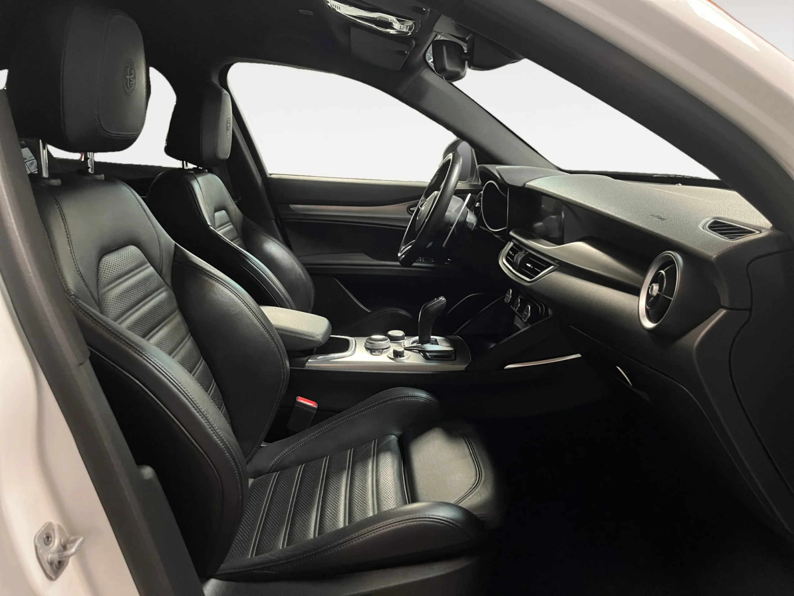 ALFA ROMEO STELVIO 2.2 DIÉSEL 154KW (210CV) VELOCE Q4 - Foto 5