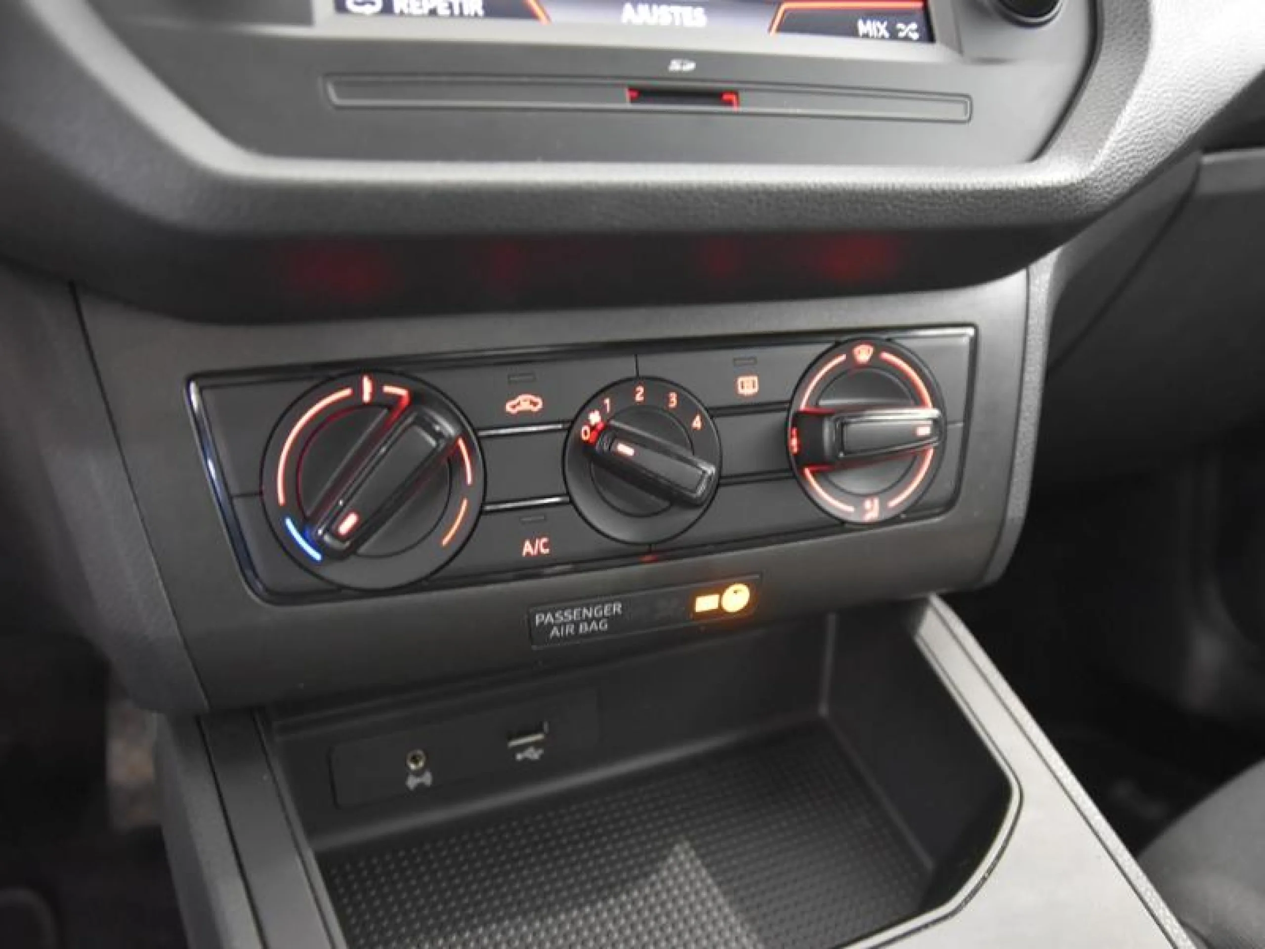 SEAT IBIZA 1.6 TDI 70KW (95CV) REFERENCE PLUS - Foto 11