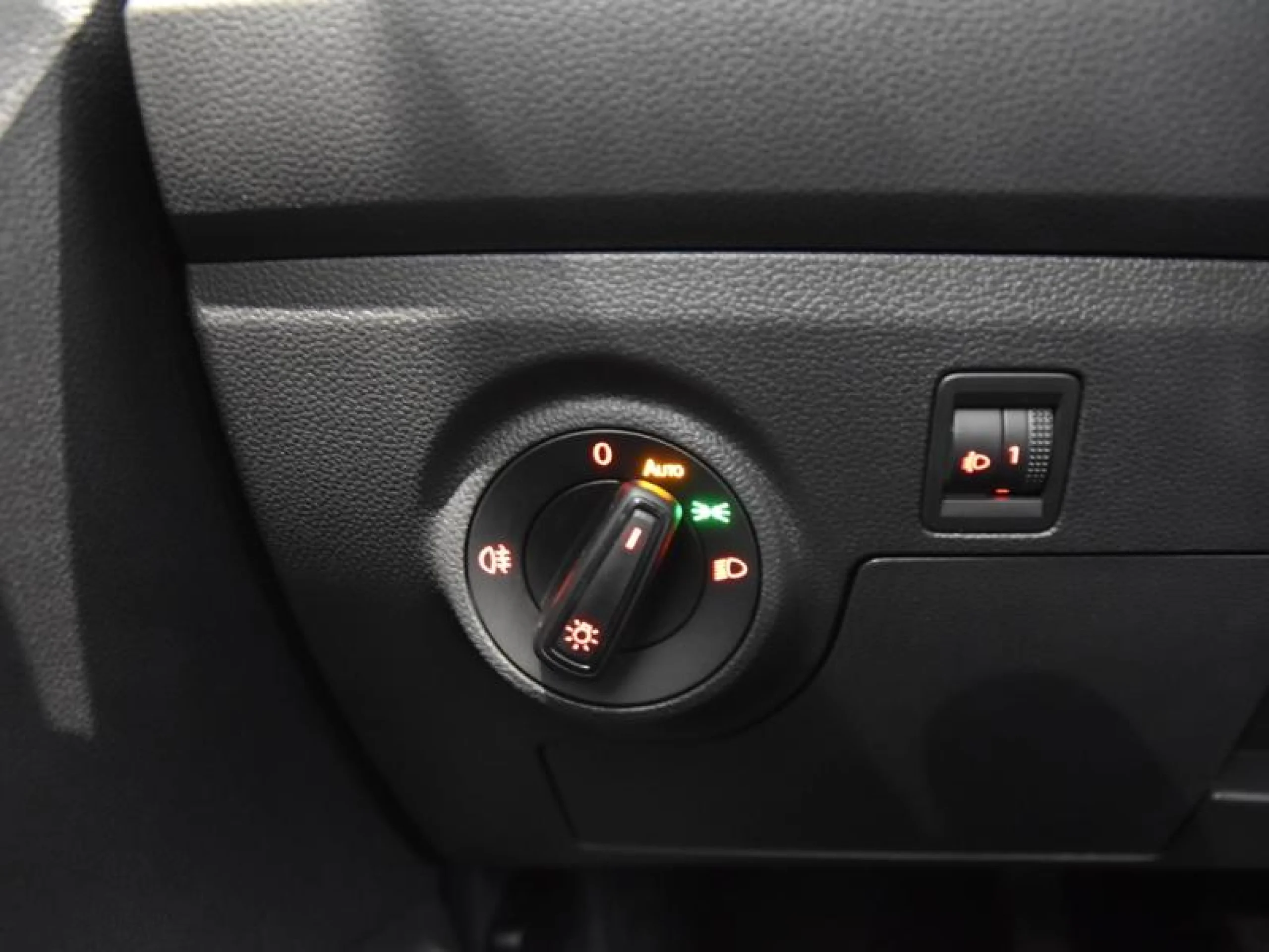 SEAT IBIZA 1.6 TDI 70KW (95CV) REFERENCE PLUS - Foto 17