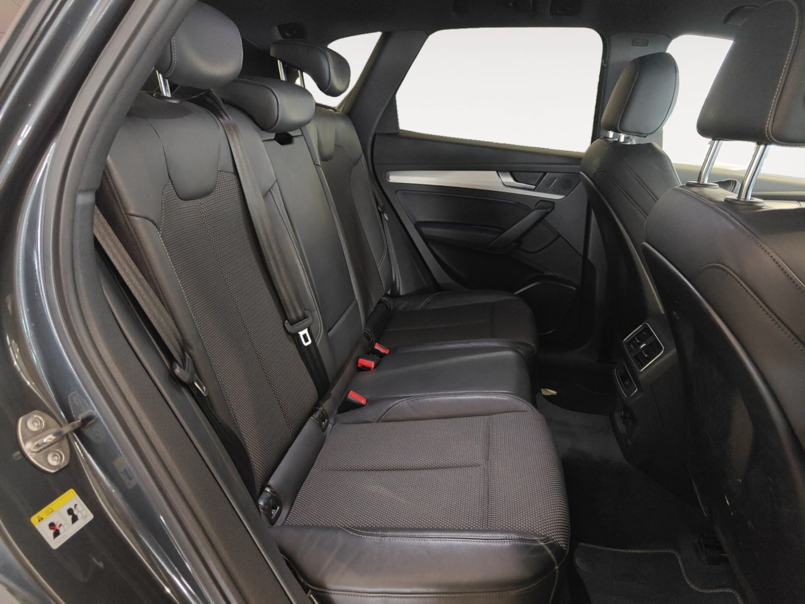 AUDI Q5 BLACK LINE 40 TDI 140KW QUATTRO S TRONIC - Foto 8