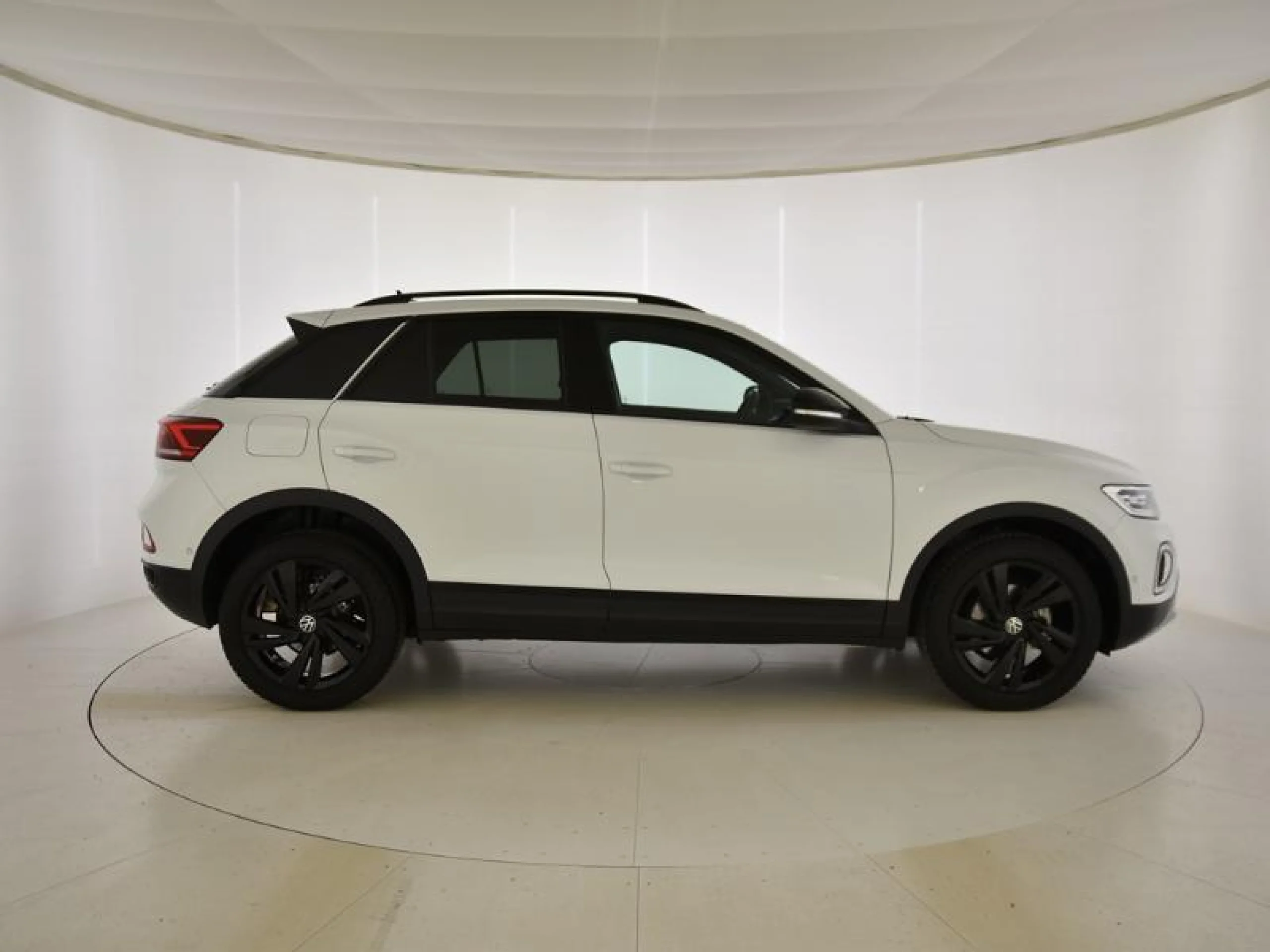 VOLKSWAGEN T ROC T ROC DARK LINE 1.0 TSI 85 KW (115 CV)  6 VEL. - Foto 3