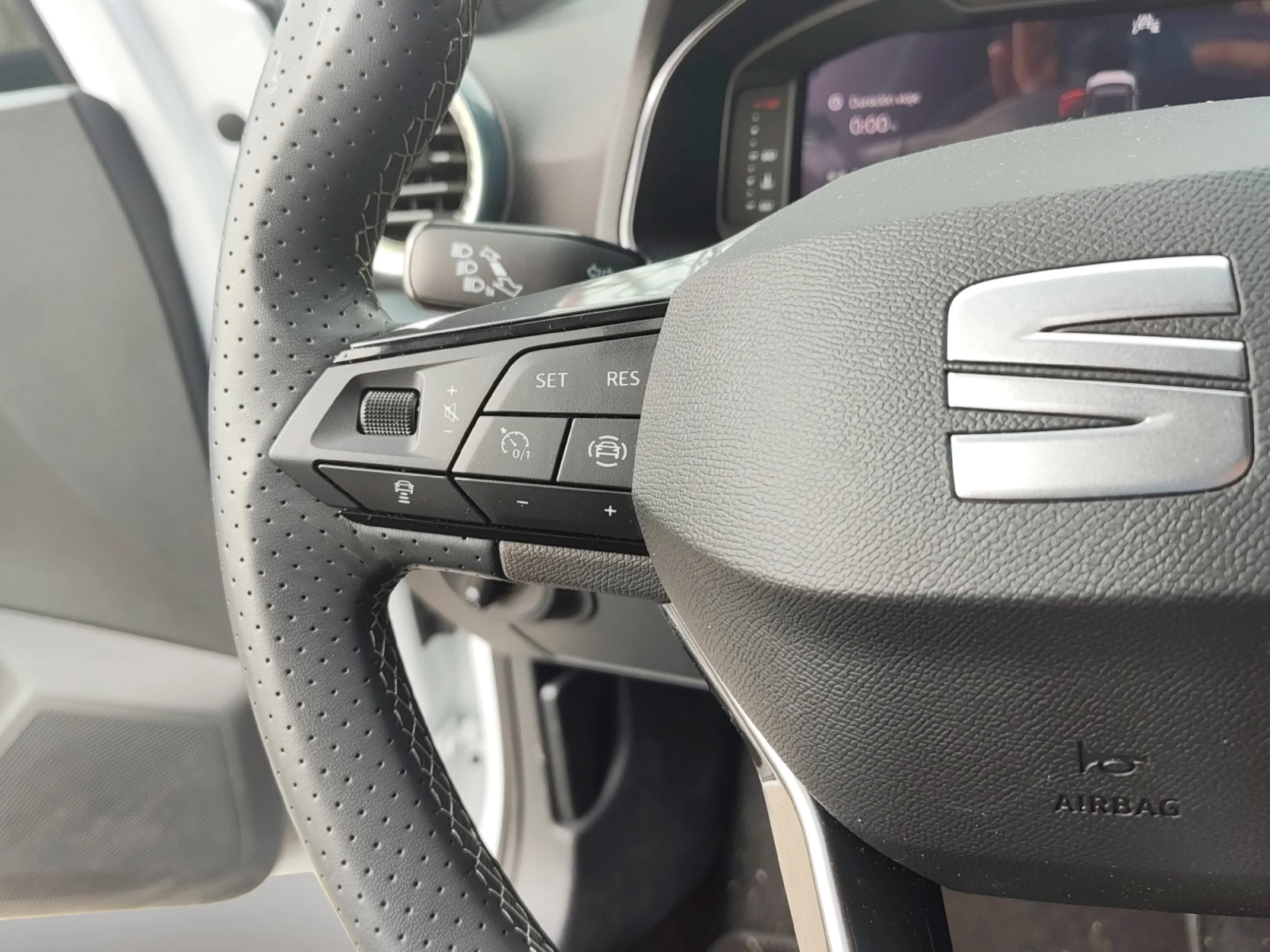 SEAT ARONA 1.0 TSI 85KW (115CV) START&STOP STYLE+ - Foto 11