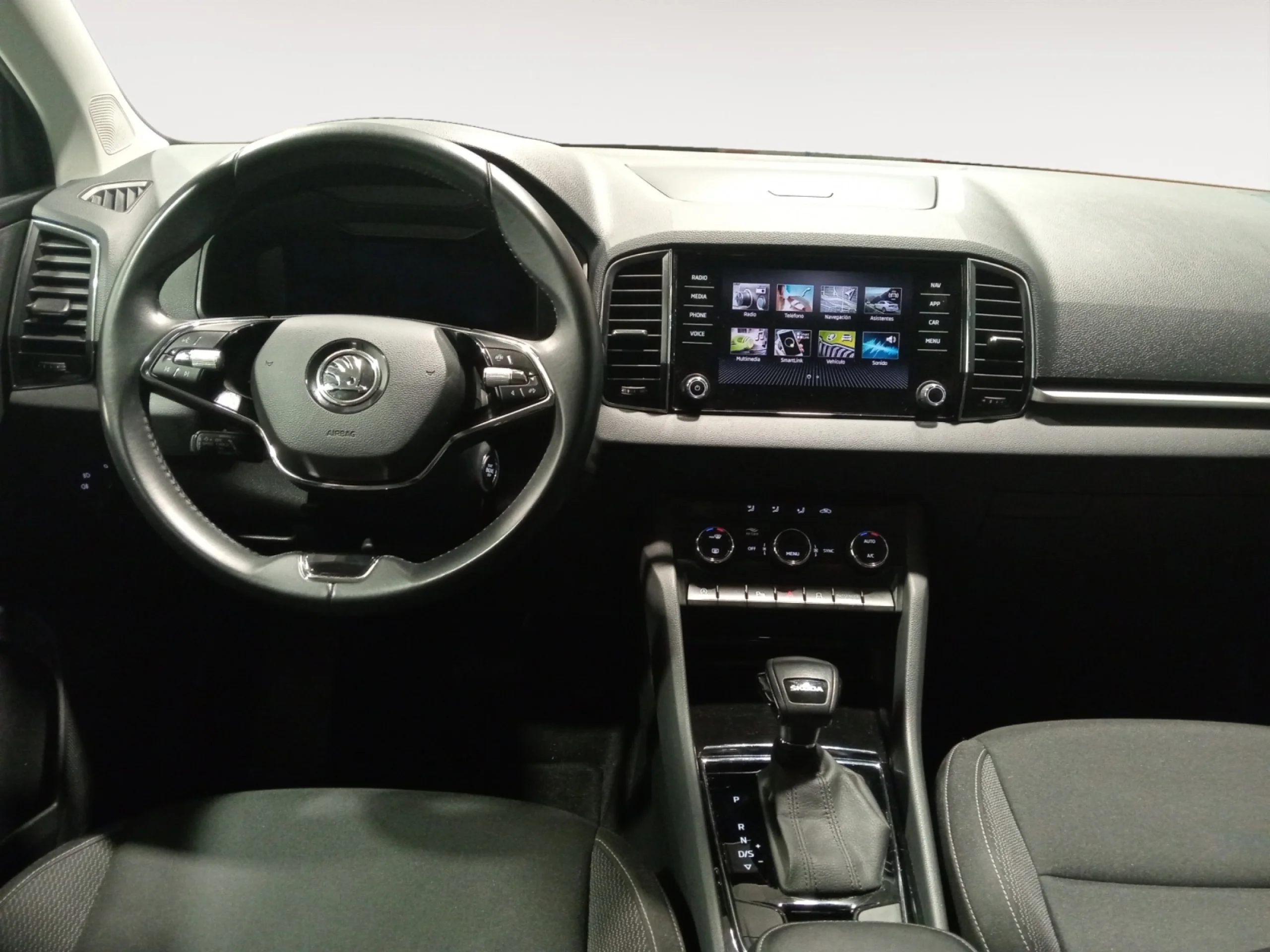 SKODA KAROQ 1.5 TSI 110KW (150CV) DSG ACT AMBITION - Foto 4