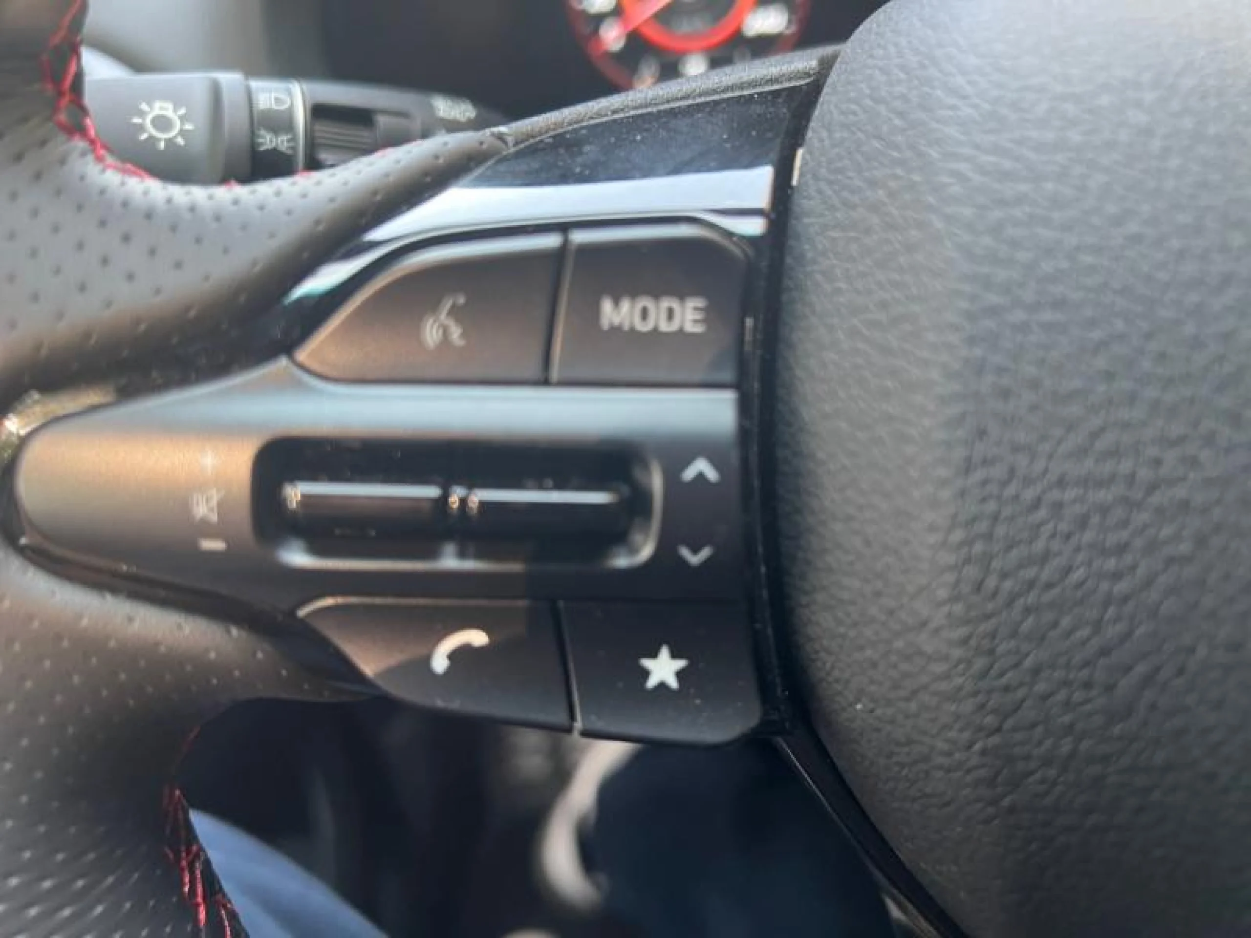 HYUNDAI I30 1.0 TGDI N LINE SE - Foto 9