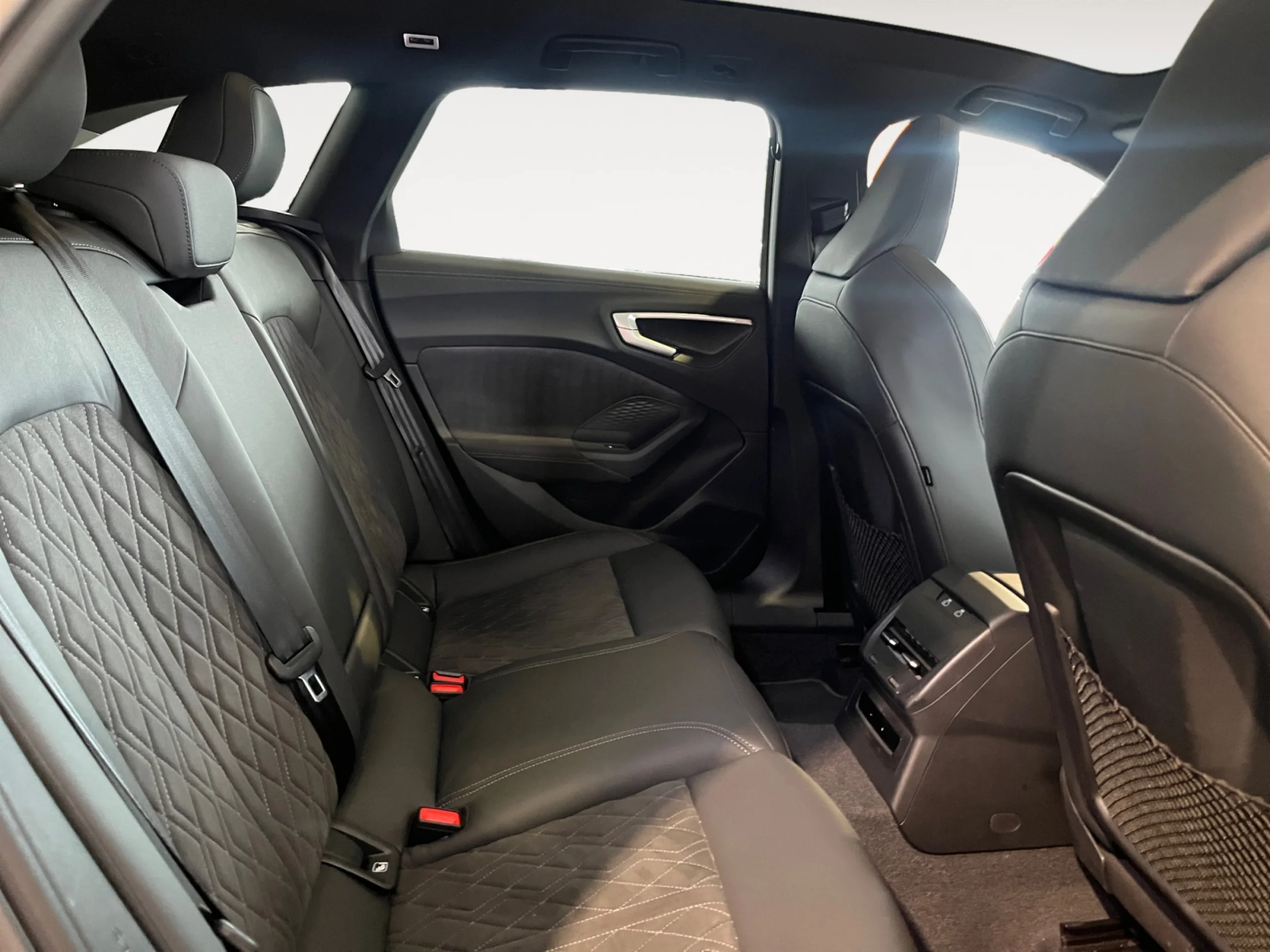 AUDI A5 AVANT E HYBRID QUATTRO 220KW BLACK LINE - Foto 6