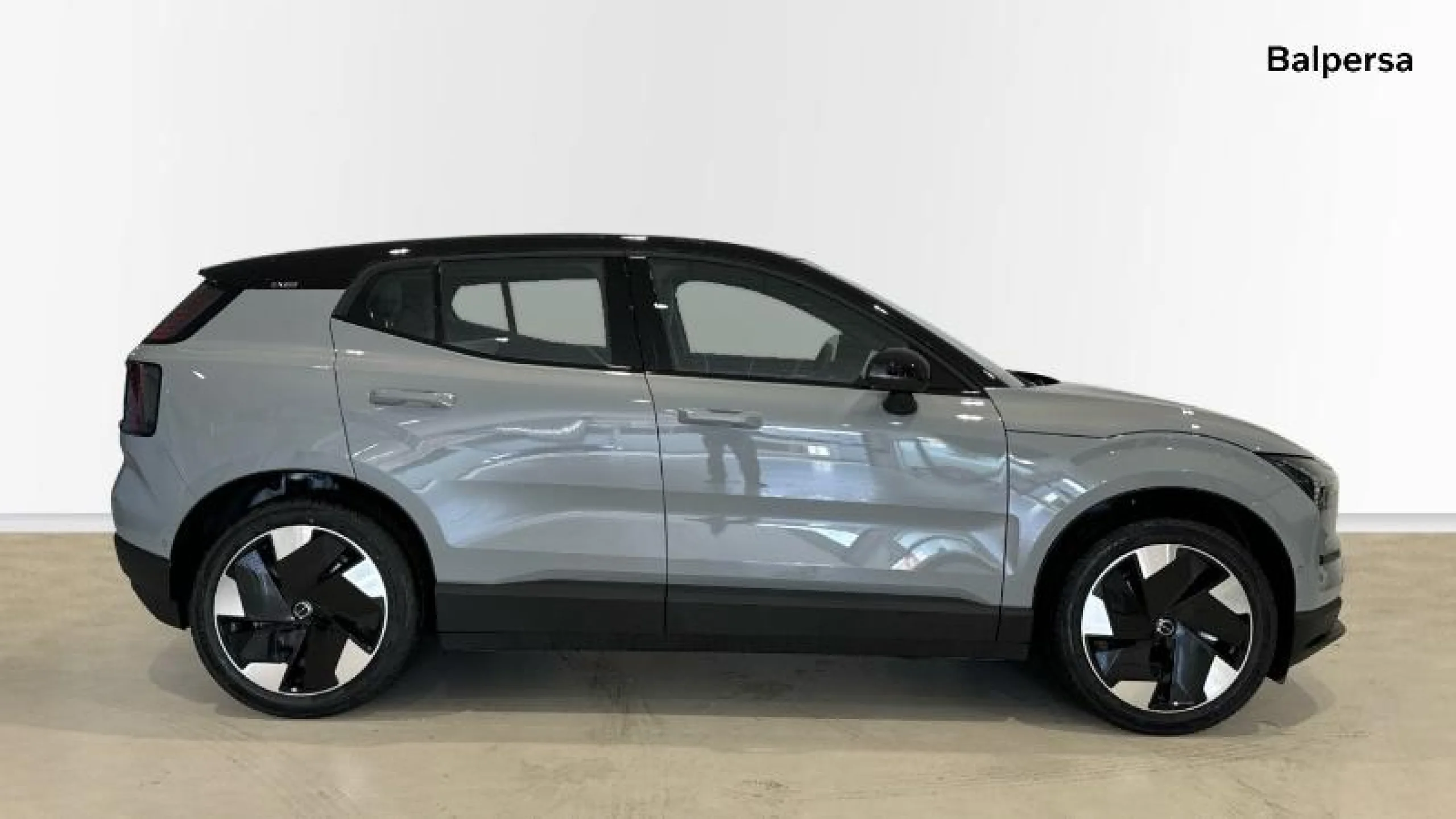 VOLVO EX30 SINGLE MOTOR EXTENDED RANGE PLUS AUTO - Foto 5