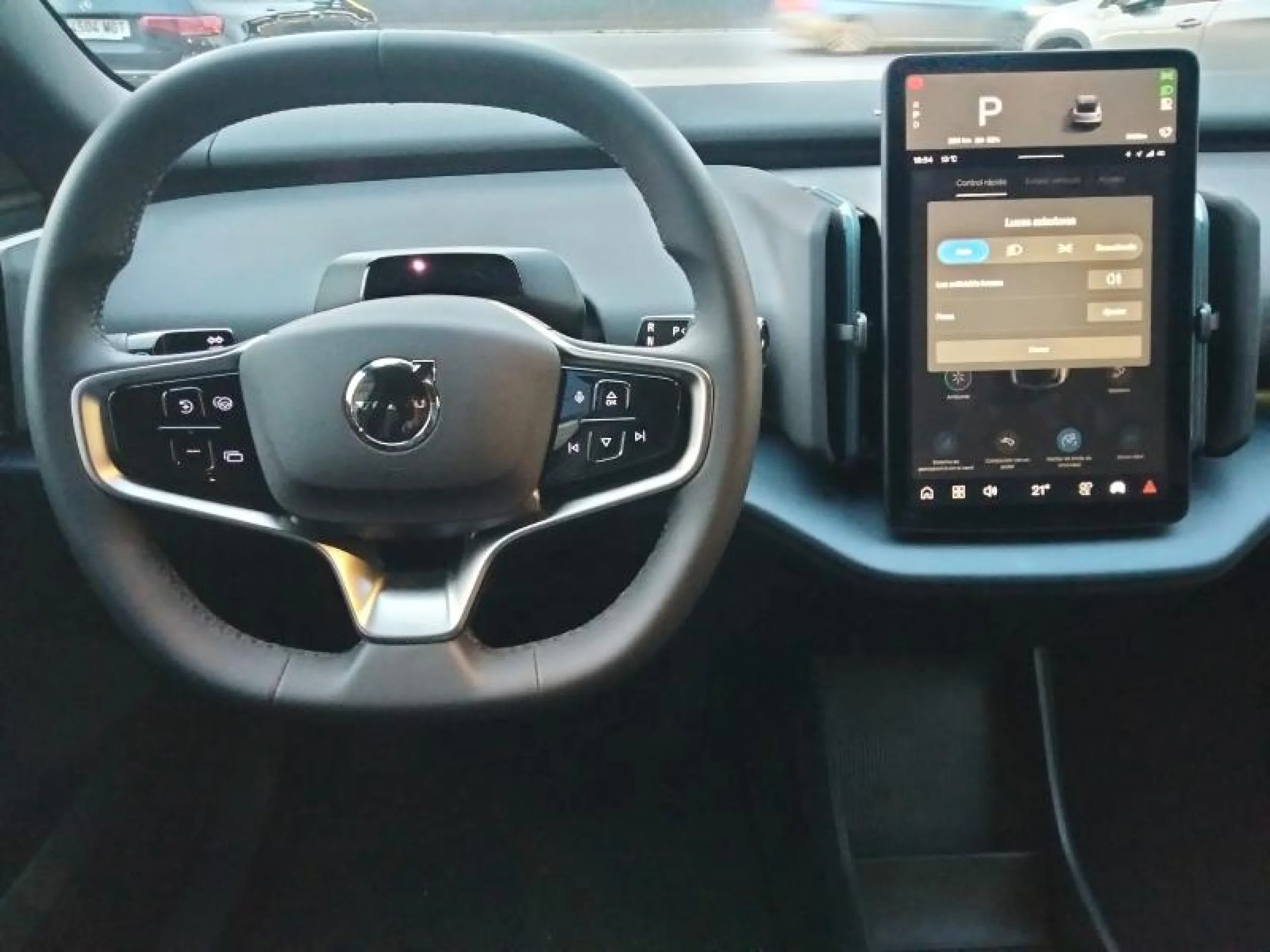 VOLVO EX30 SINGLE MOTOR EXTENDED RANGE PLUS AUTO - Foto 11